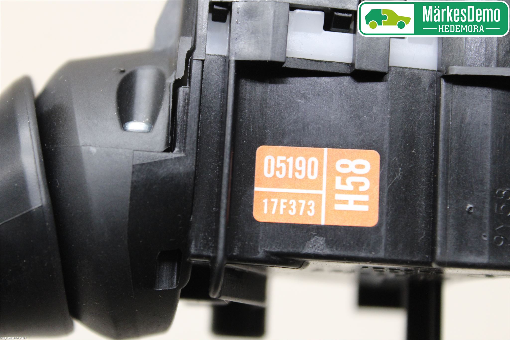 Toyota AVENSIS 16-18 Spak Blinkers-Ljusomk