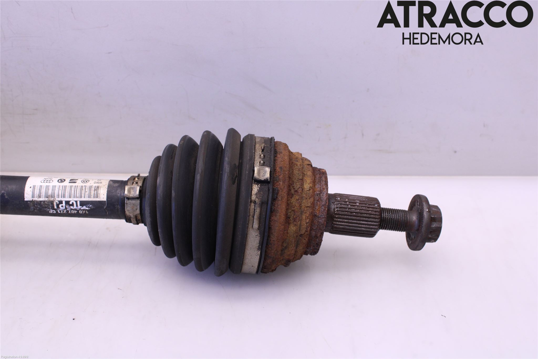 Volkswagen VW GOLF VI 09-13 Drivaxel Fram Vänster