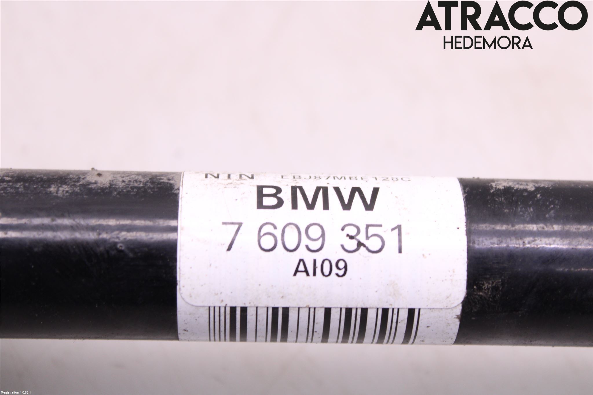 BMW 1 F20/F21 11-19 Drivaxel Bak Vänster