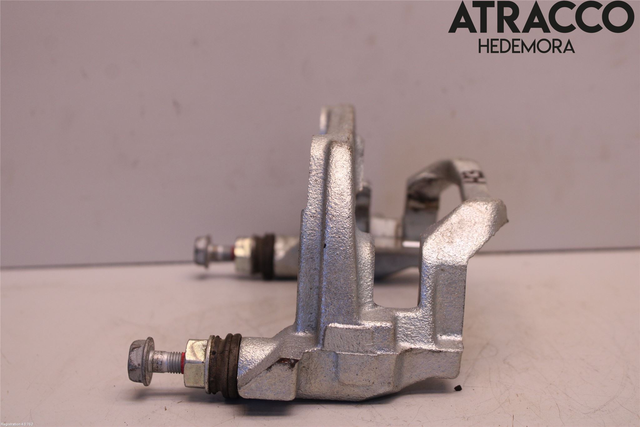 Lexus UX/300e 19- Bromsokshållare