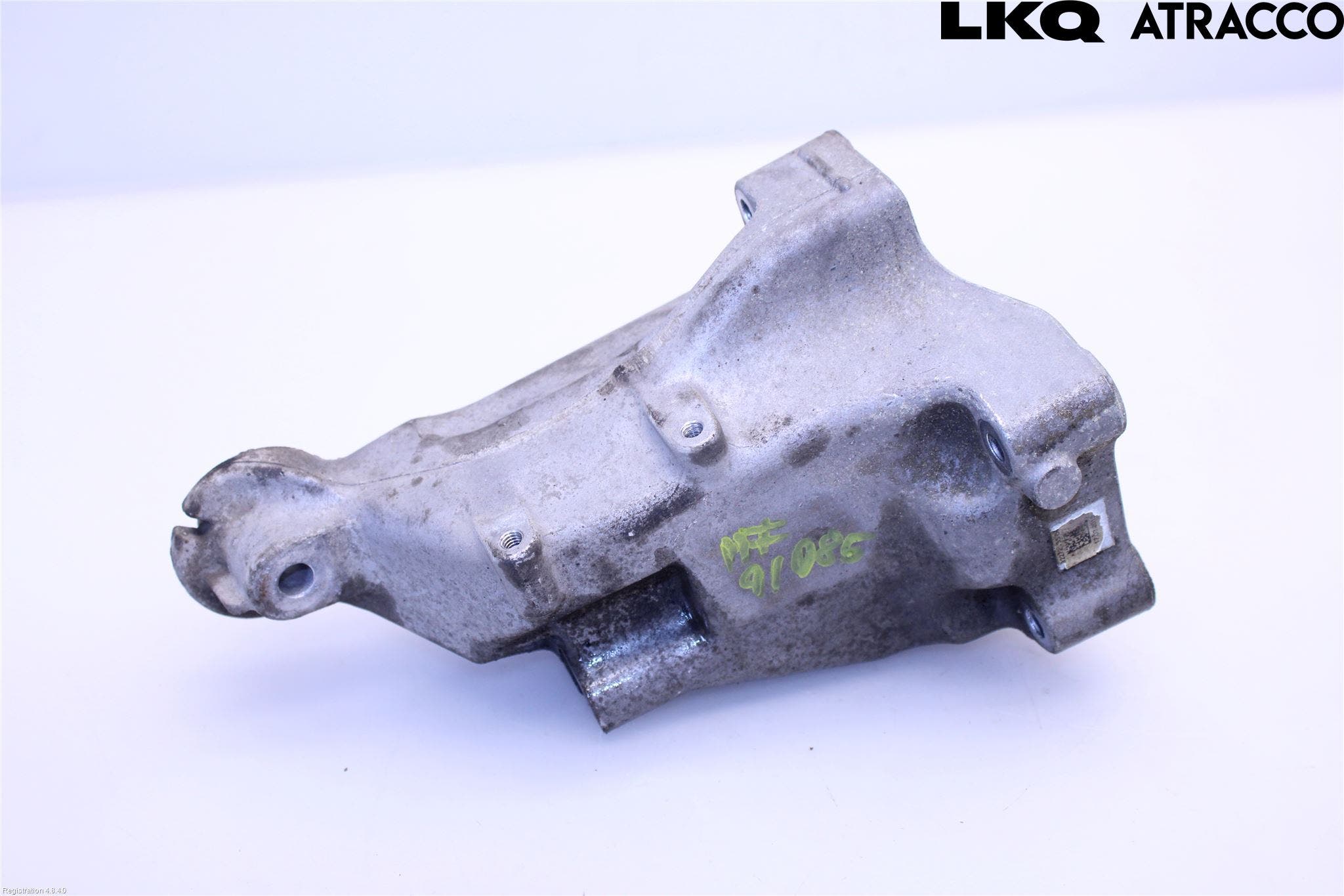 Mercedes-Benz MB E-KLASS (W212) 09-16 Motorfäste