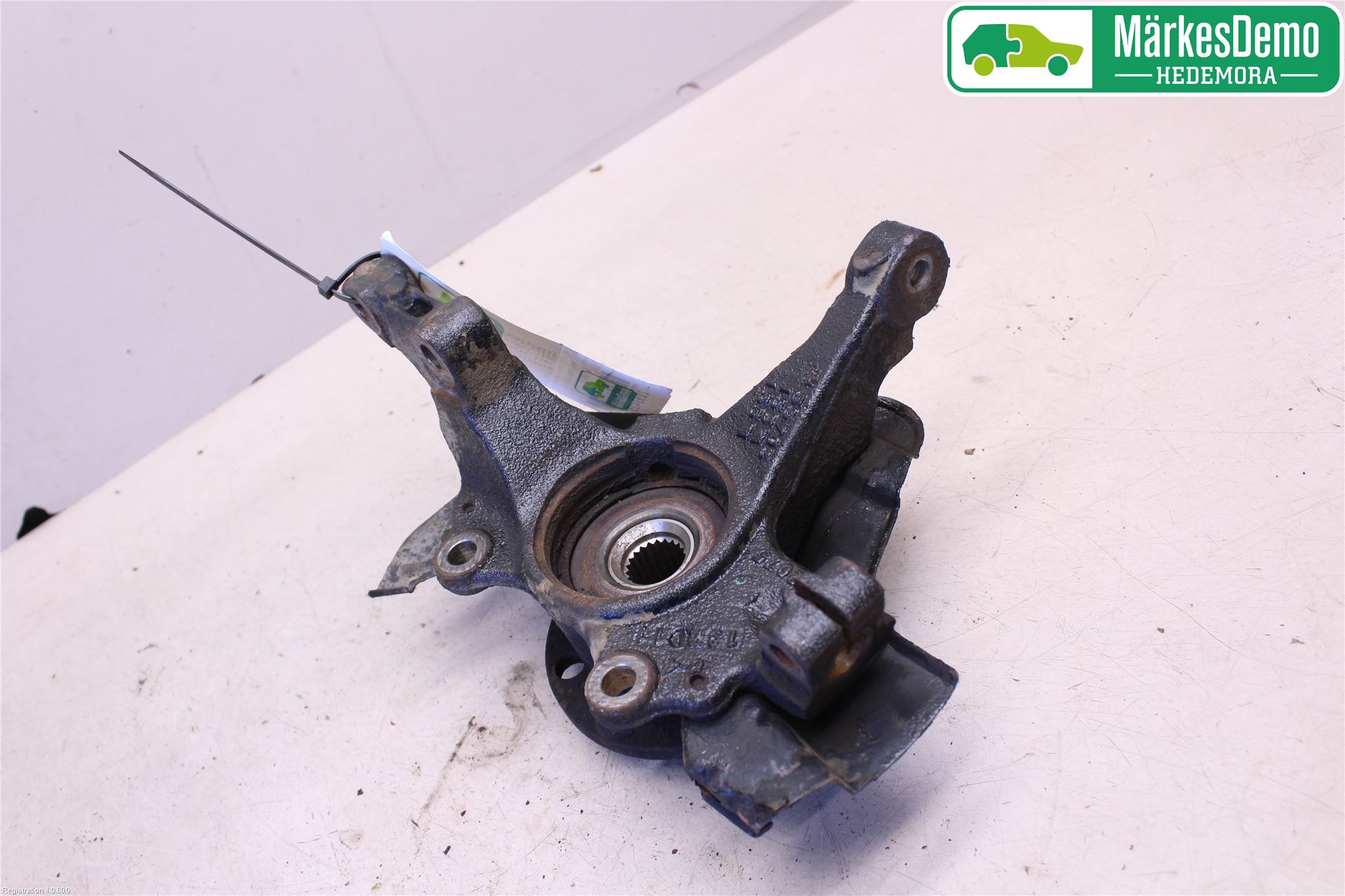 Opel CORSA D 07-14 Styrspindel Lagerhus Hö