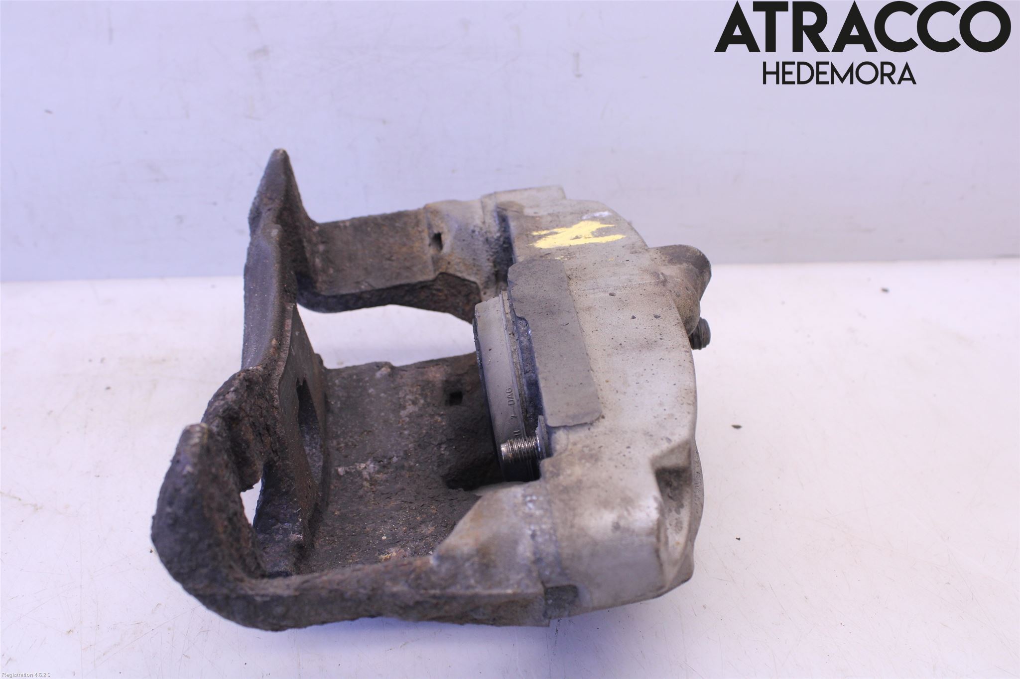 Volvo XC70 08-13 Bromsok Fram Vänster