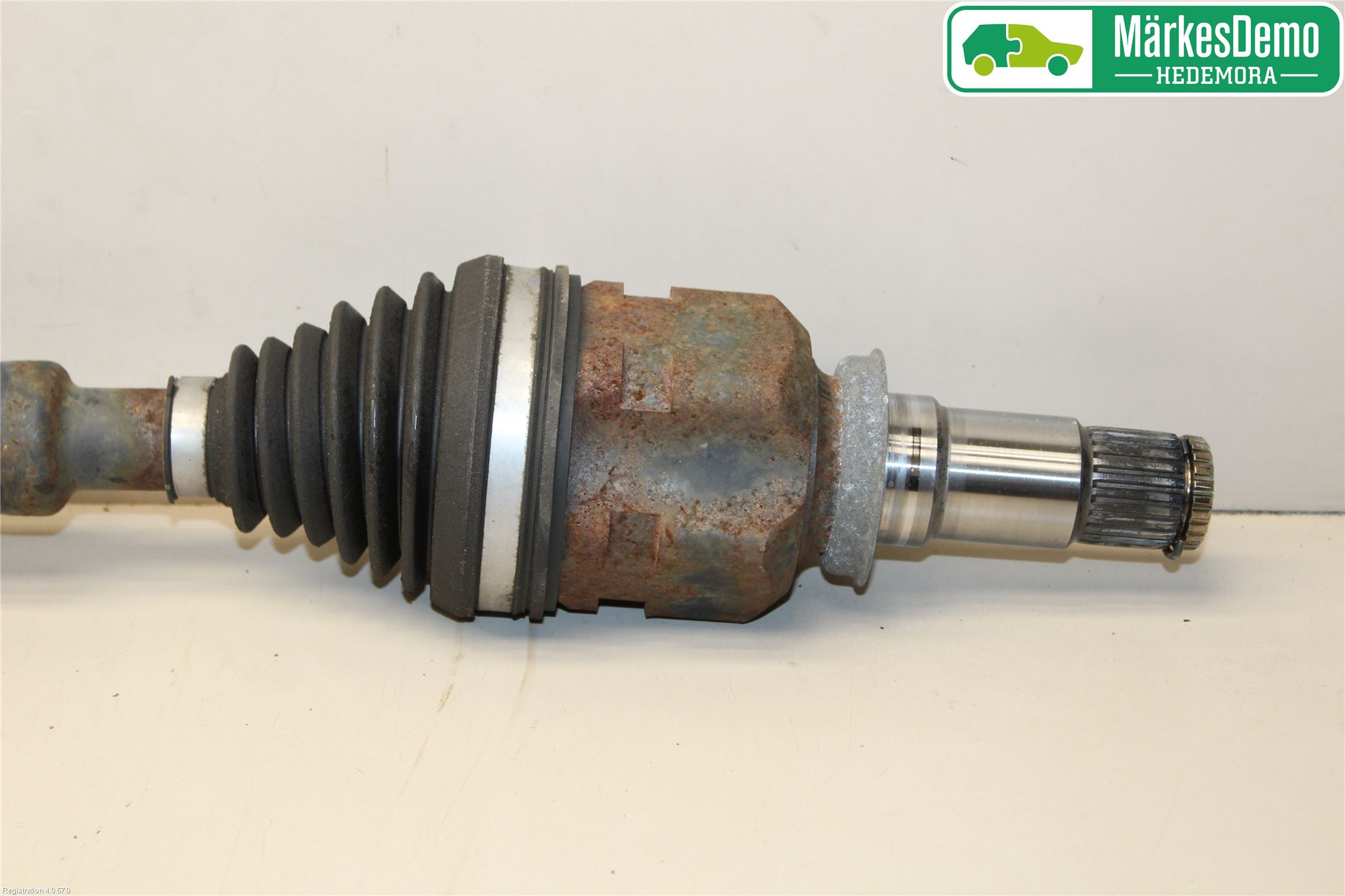 Toyota AURIS 10-12 Drivaxel Fram Höger