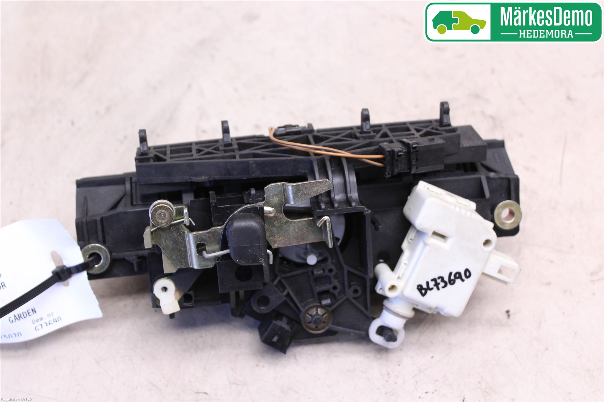 Audi A6/S6     97-05 Bakluckehandtag