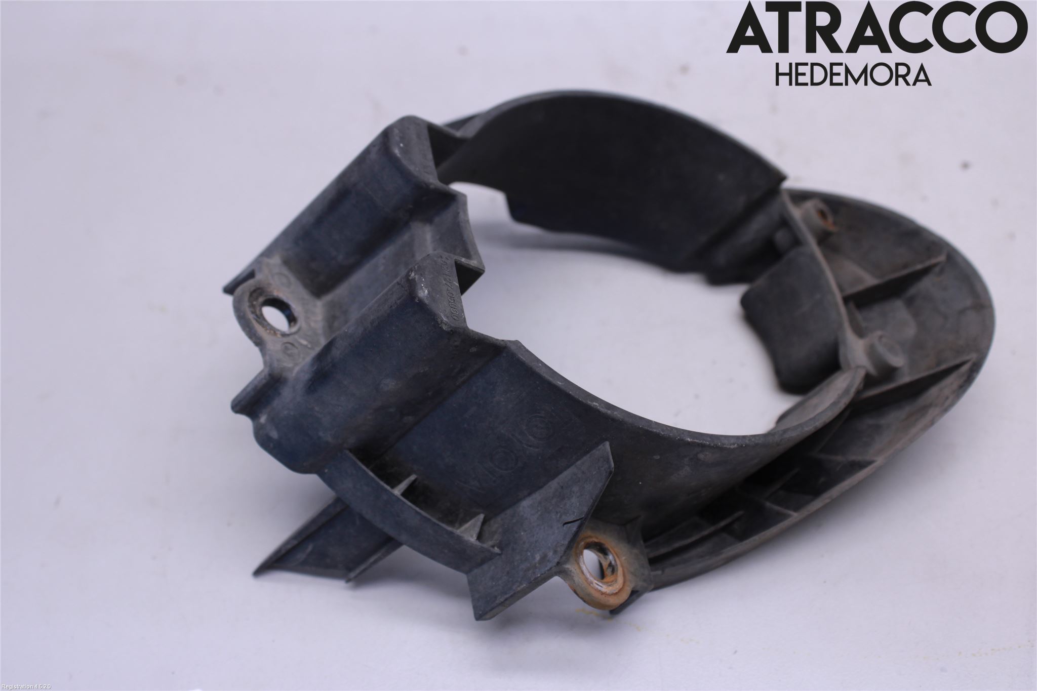 Toyota AVENSIS 09-15 Dimljussarg Fram