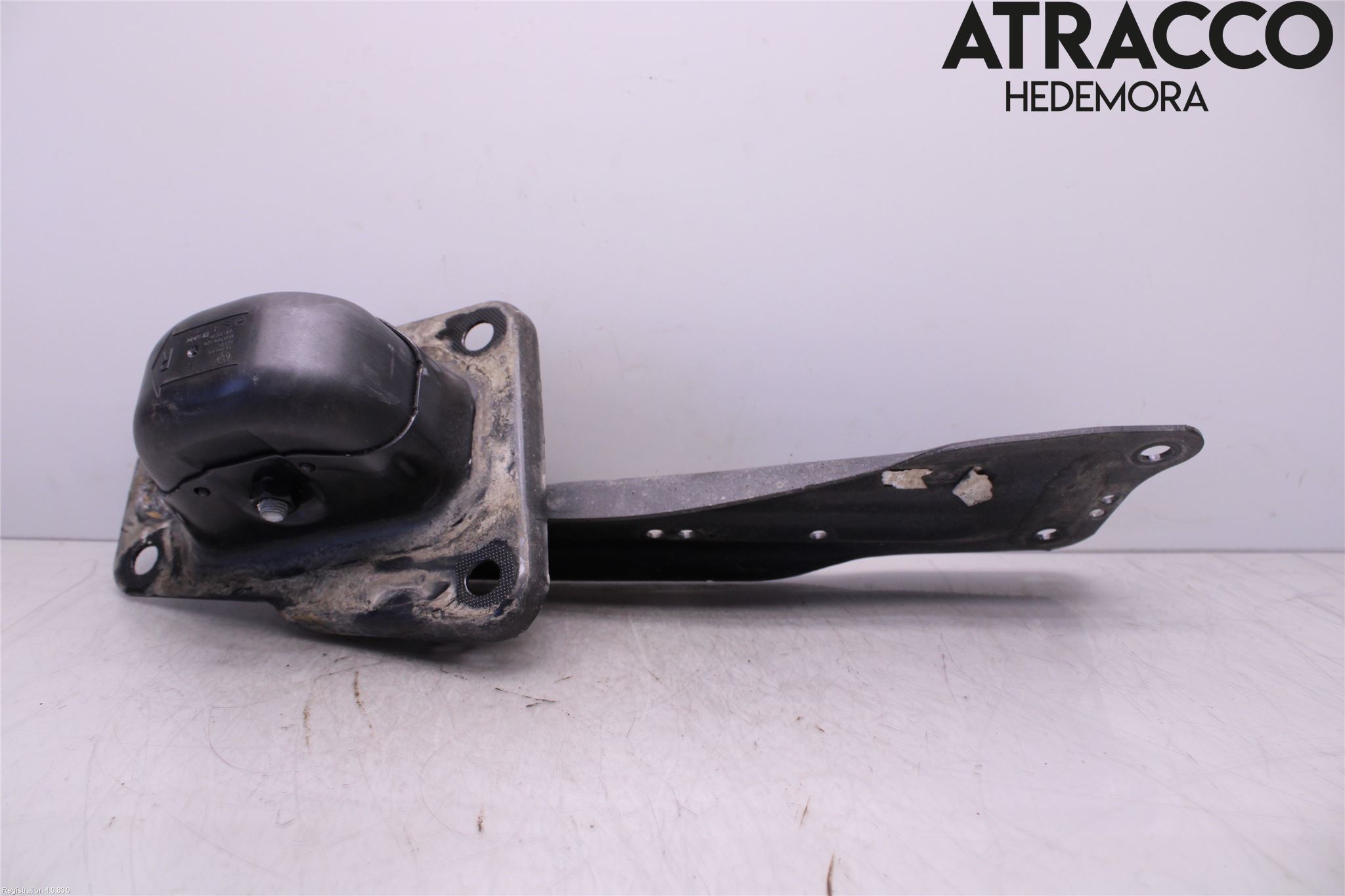 Volkswagen VW TIGUAN 16-24 Bärarm Bak Höger
