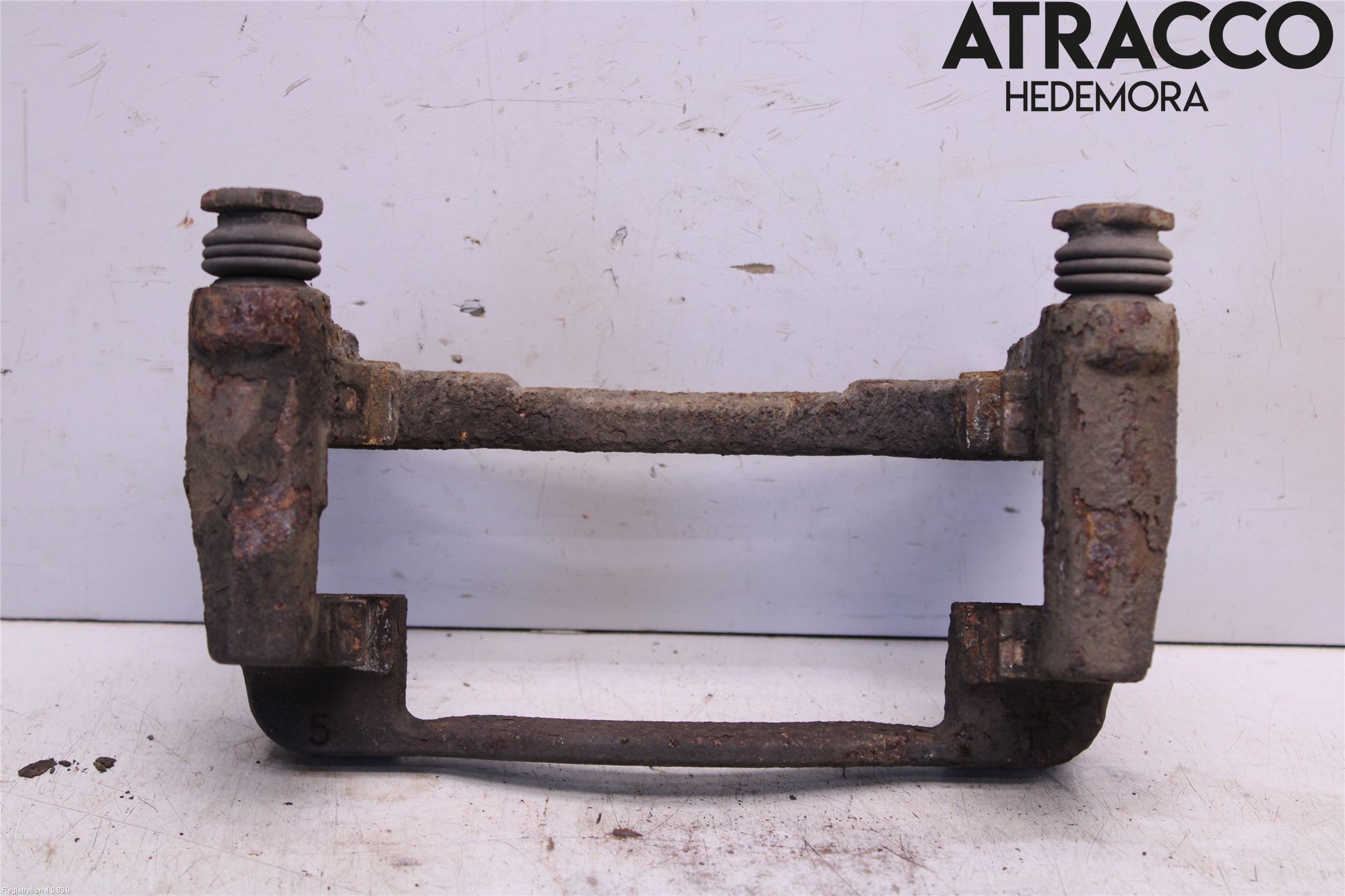 Mazda CX-5 12-17 Bromsokshållare