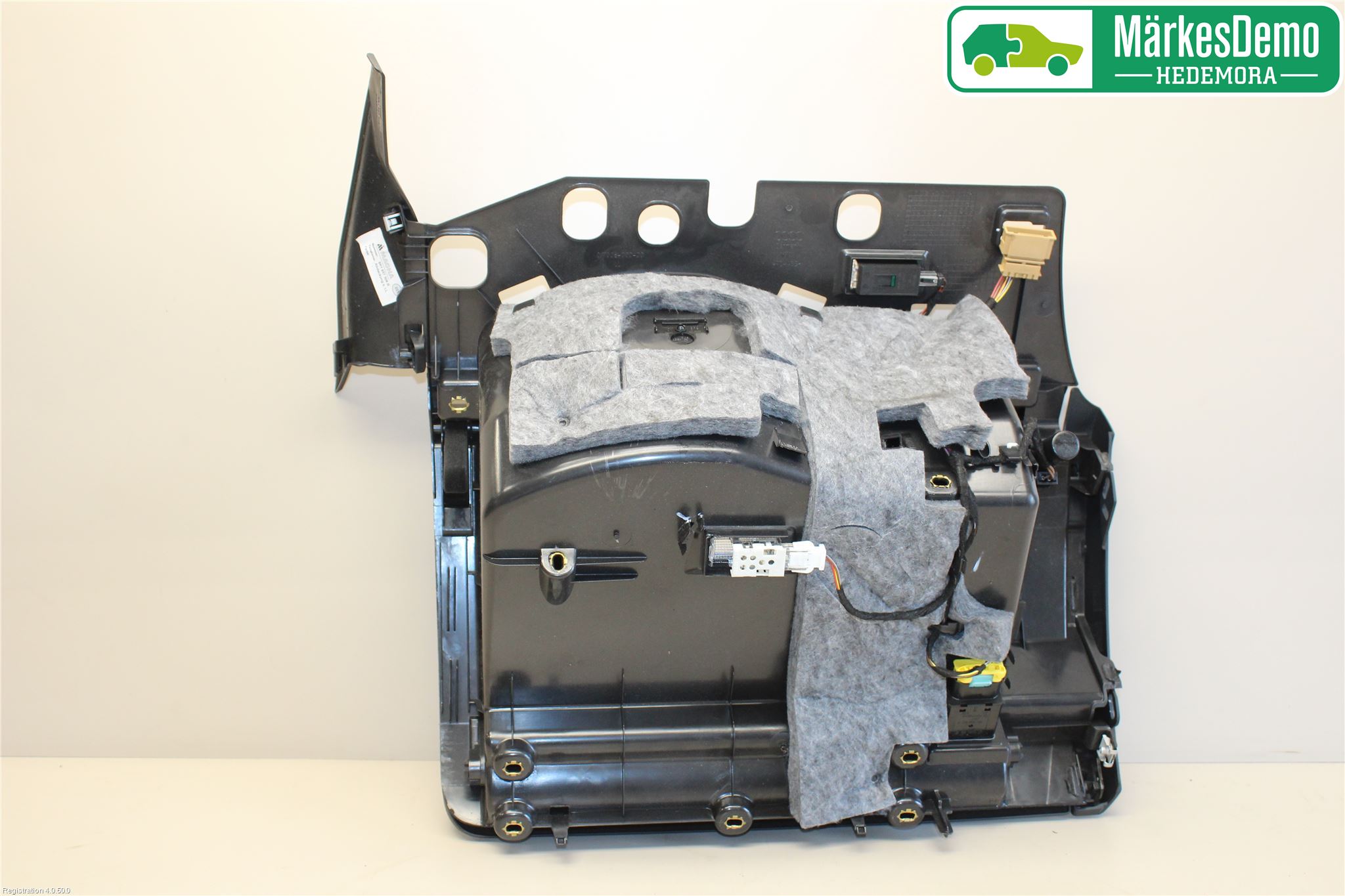 Audi Q5 09-16 Handskfack