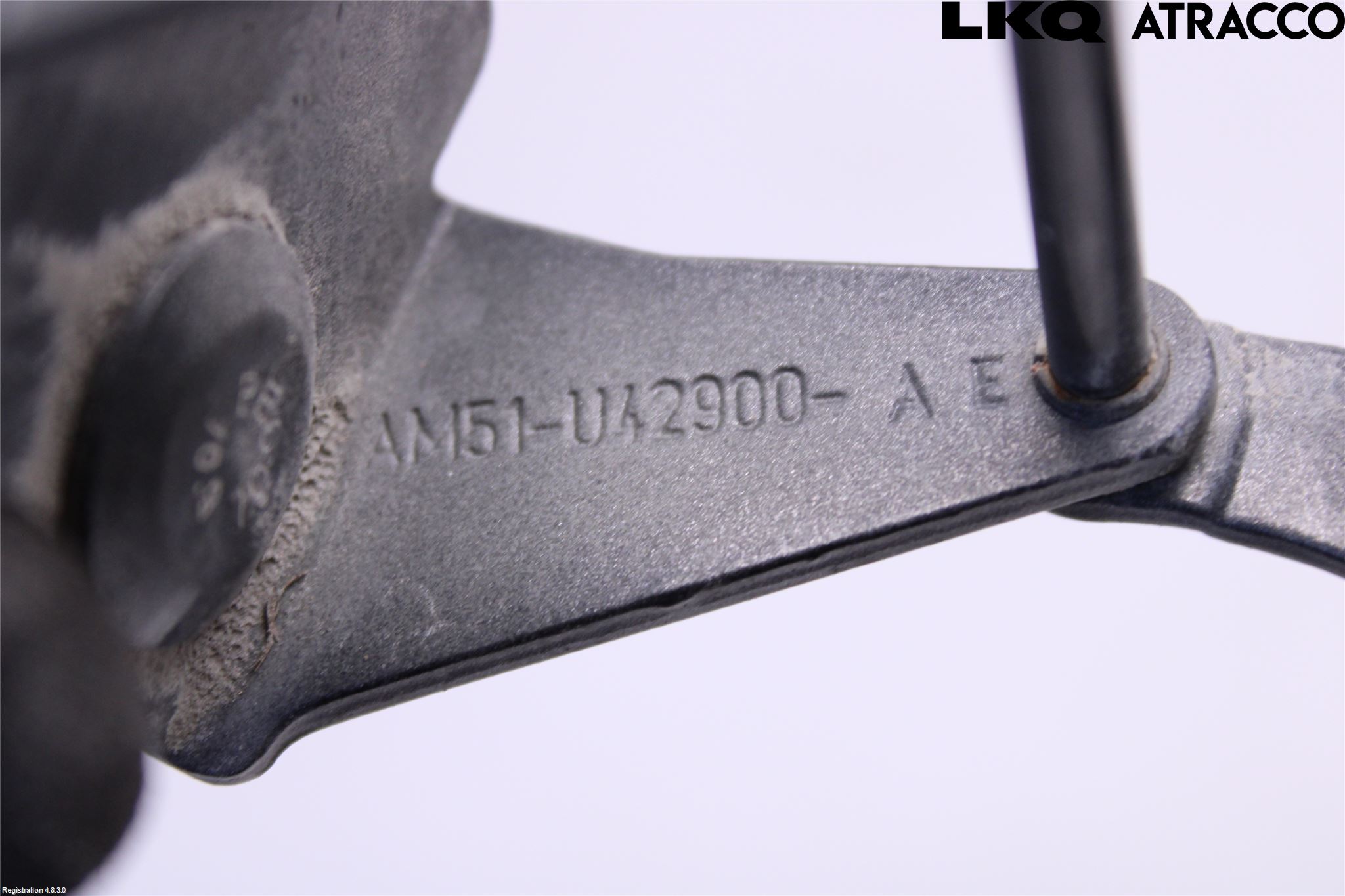 Ford FOCUS 15-18 Bakluckegångjärn Hö