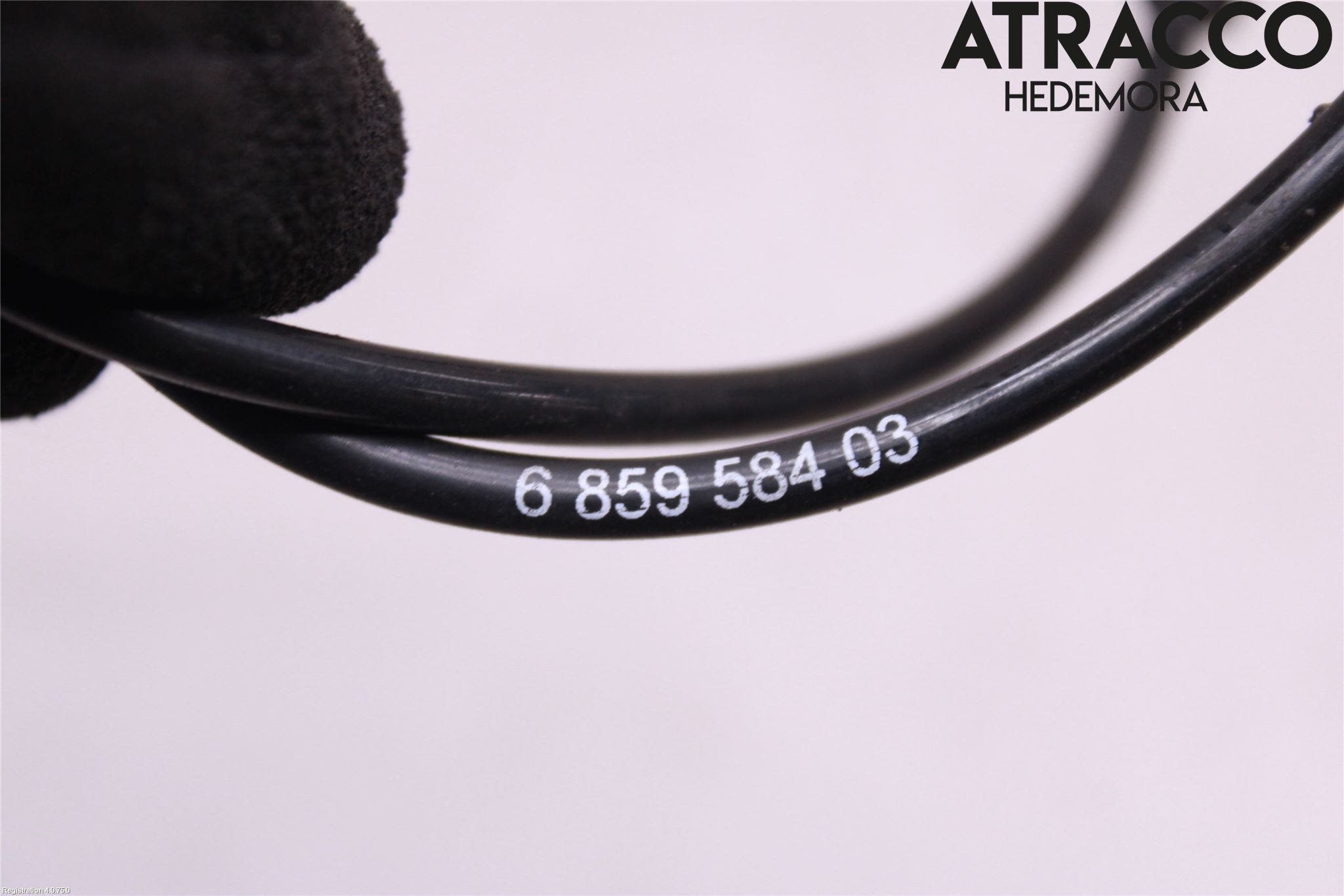 BMW 5 G30/G31/F90 17-23 Abs Sensor