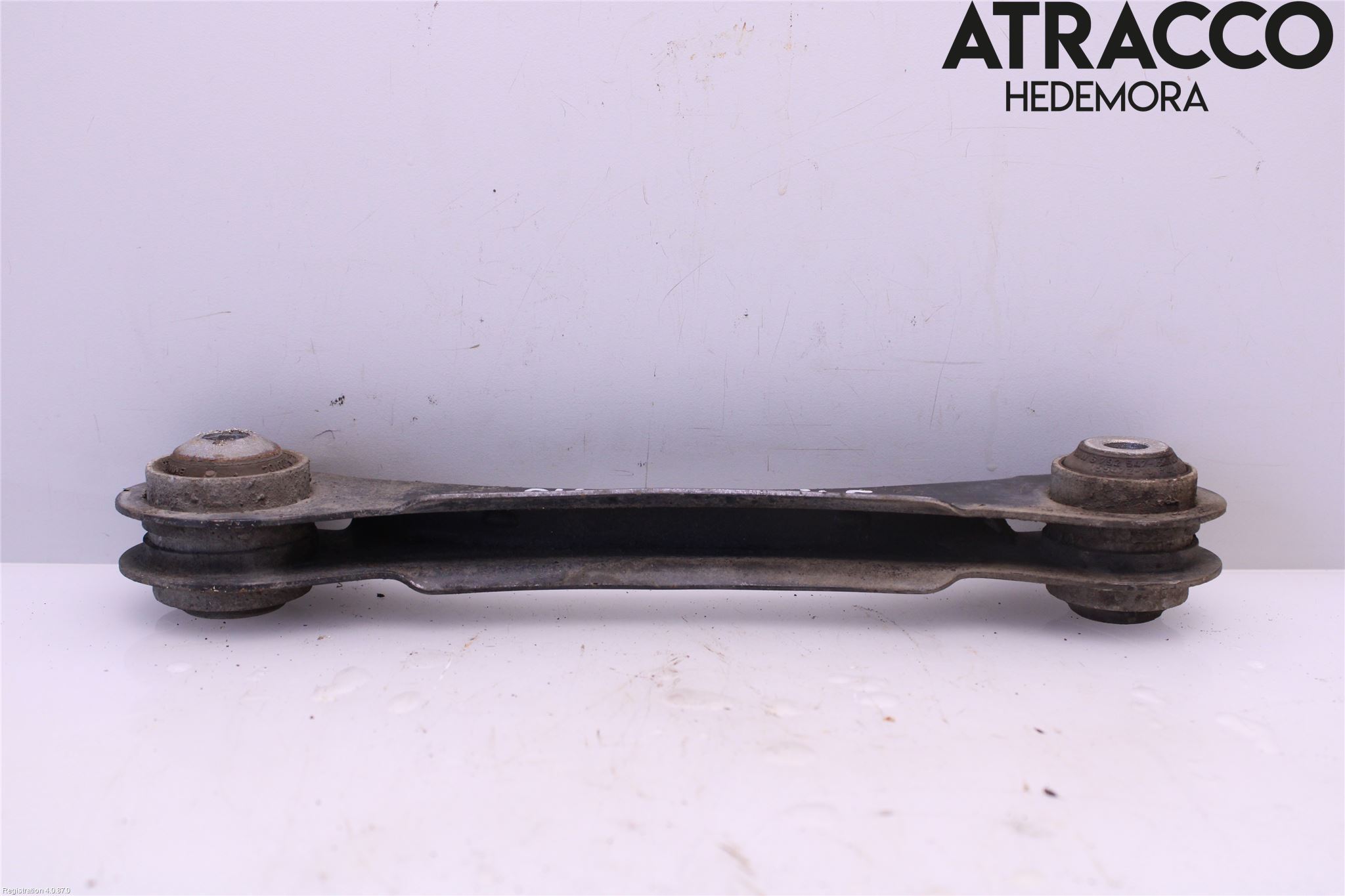 BMW 3 F30/F31/F80 12-19 Bärarm Bak Övre Höger