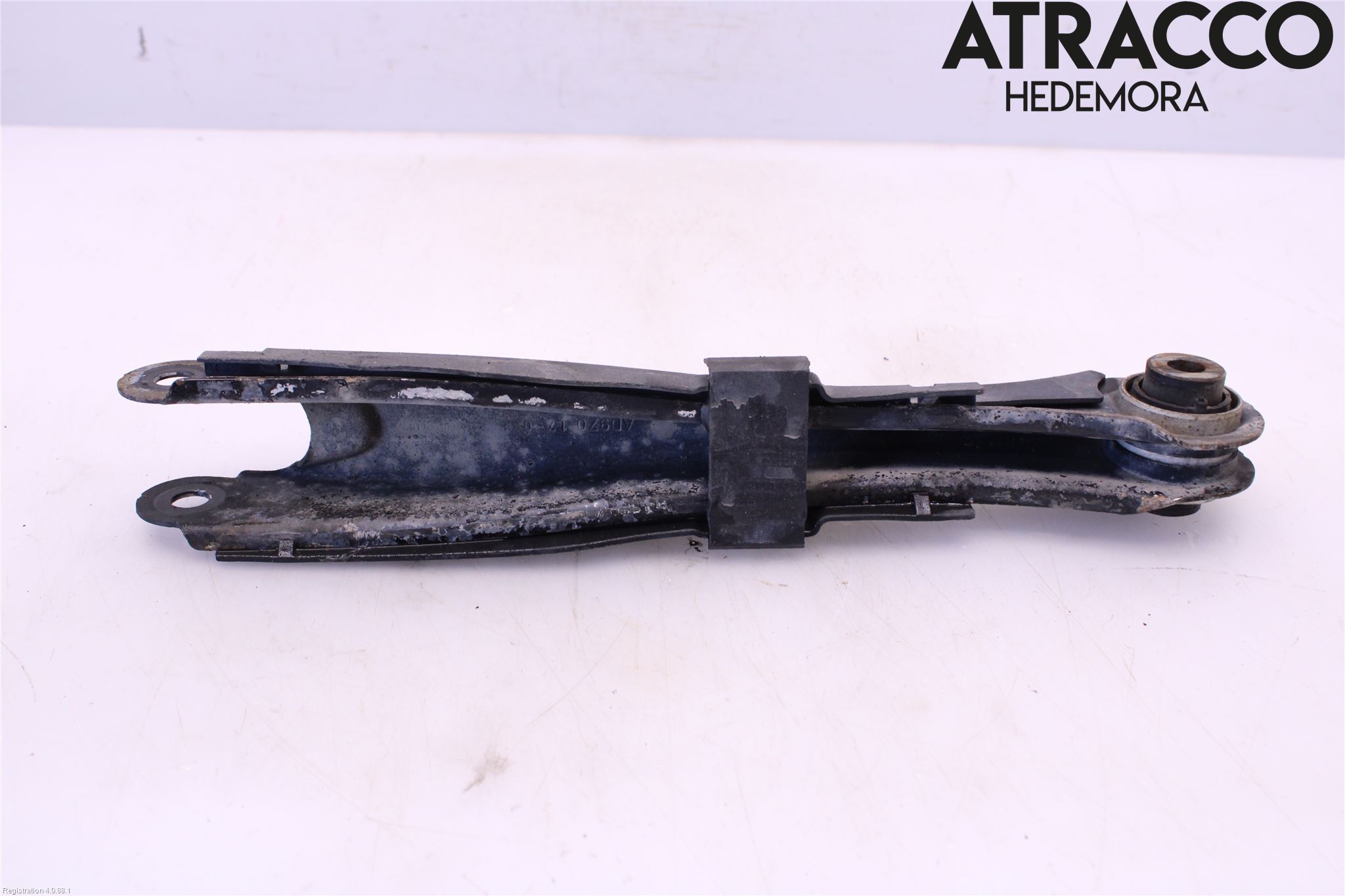 Volvo S90 17->> Bärarm Bak Höger