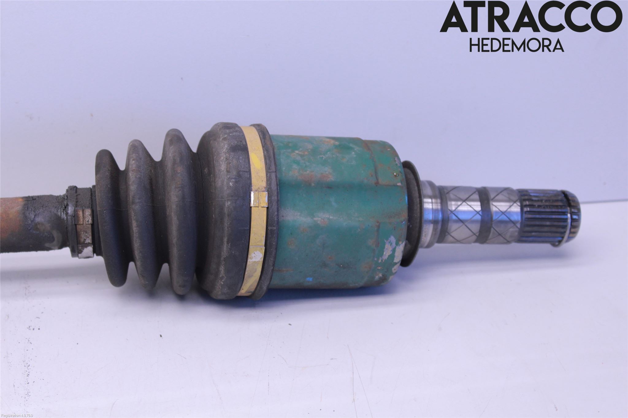 Subaru LEGACY    04-06 Drivaxel Fram Vänster