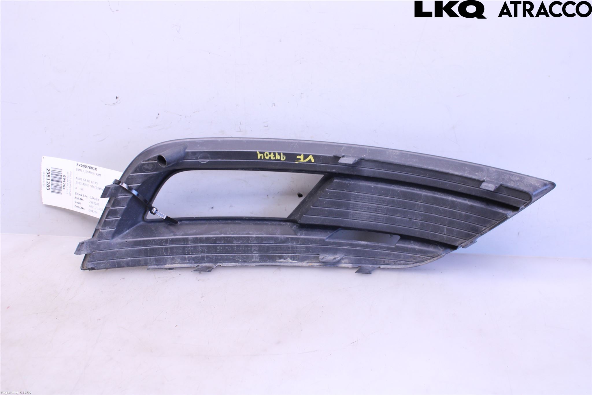 Audi A4 12-15 Dimljussarg Fram