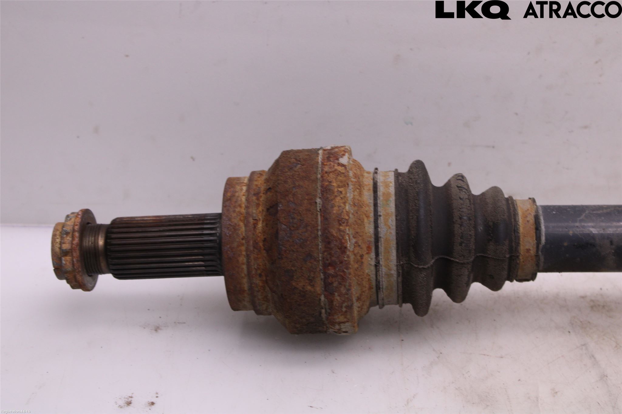 BMW X6 F16 14-19 Drivaxel Bak Höger