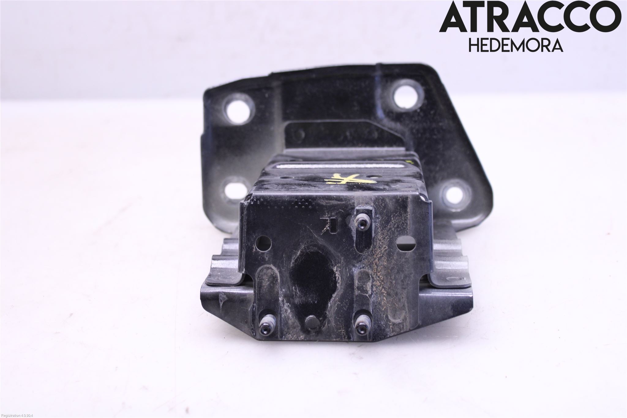 Nissan LEAF 11-17 Stötfångarbärjärn Fram