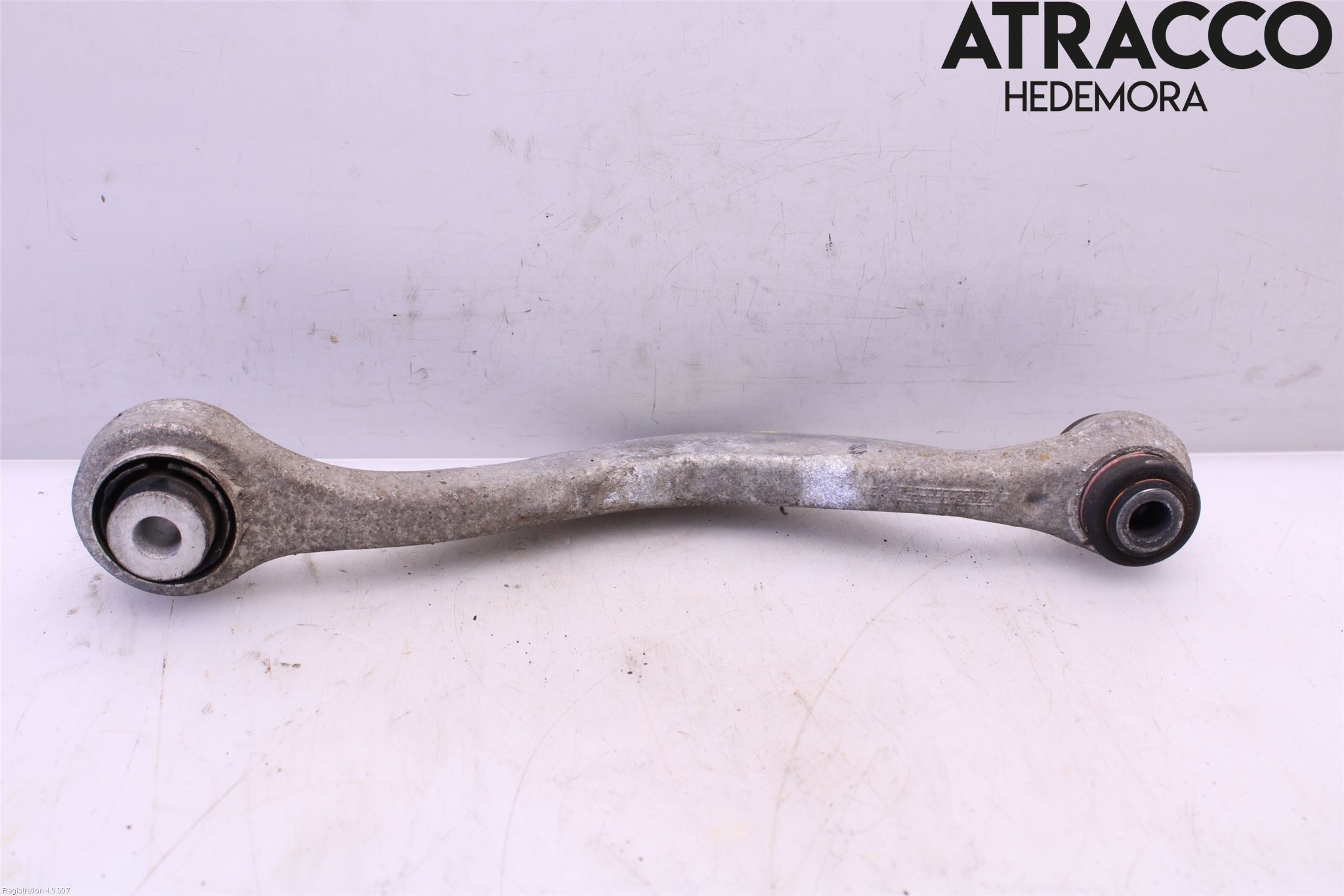 BMW 5 G30/G31/F90 17-23 Bärarm Bak Övre Höger