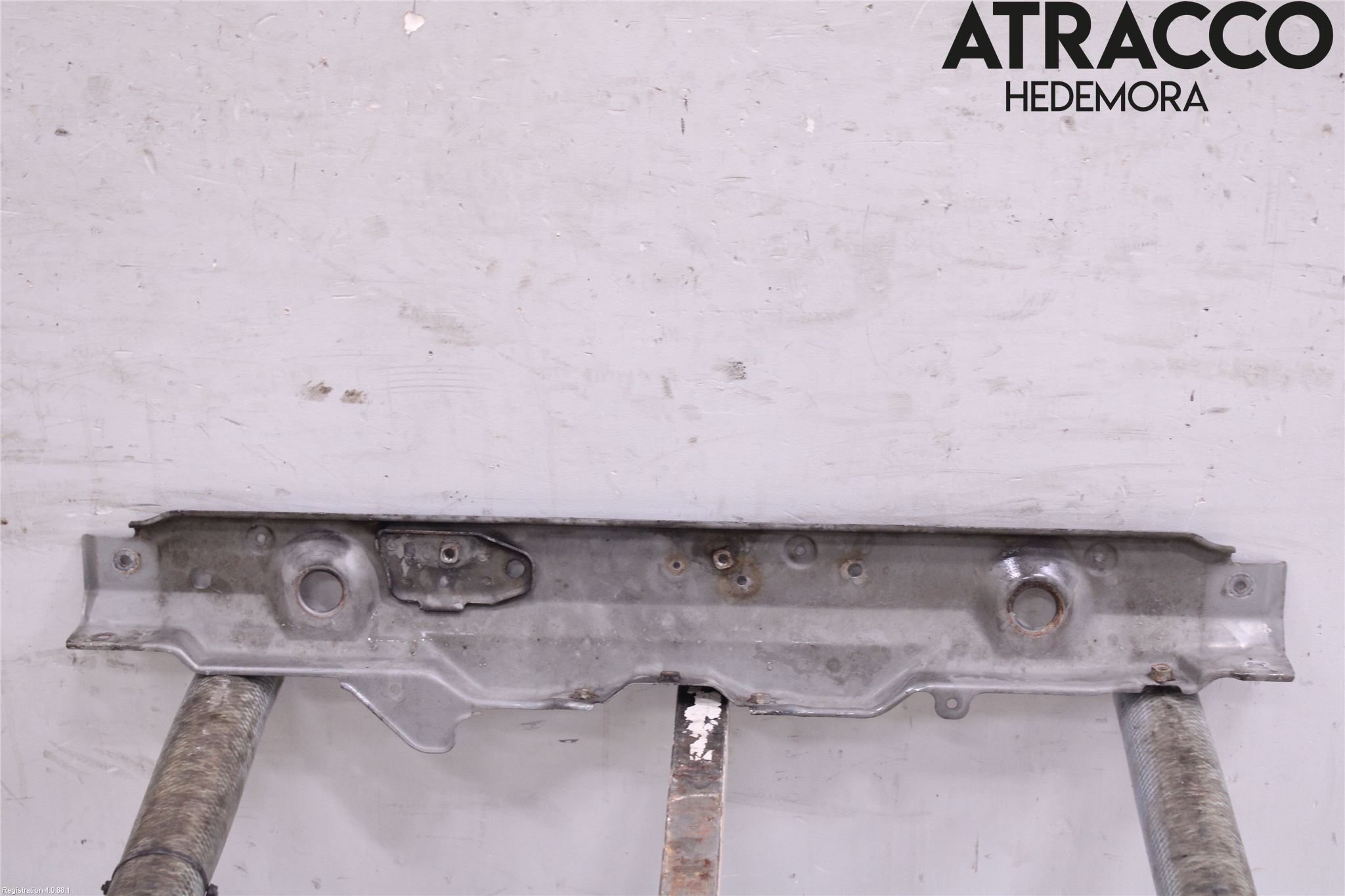 Toyota PRIUS NWH20 04-08 Front Huvlåsplåt-Balk