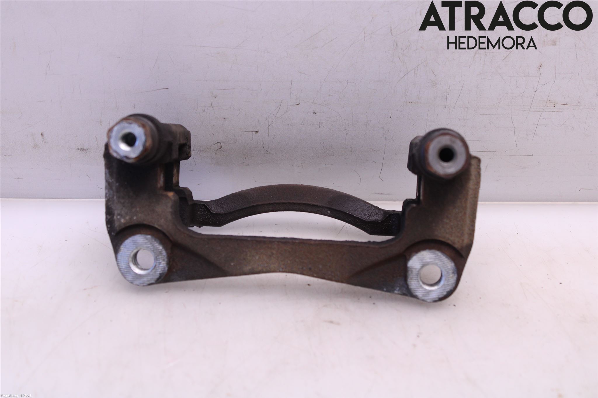 Suzuki SWIFT 17-24 Bromsokshållare