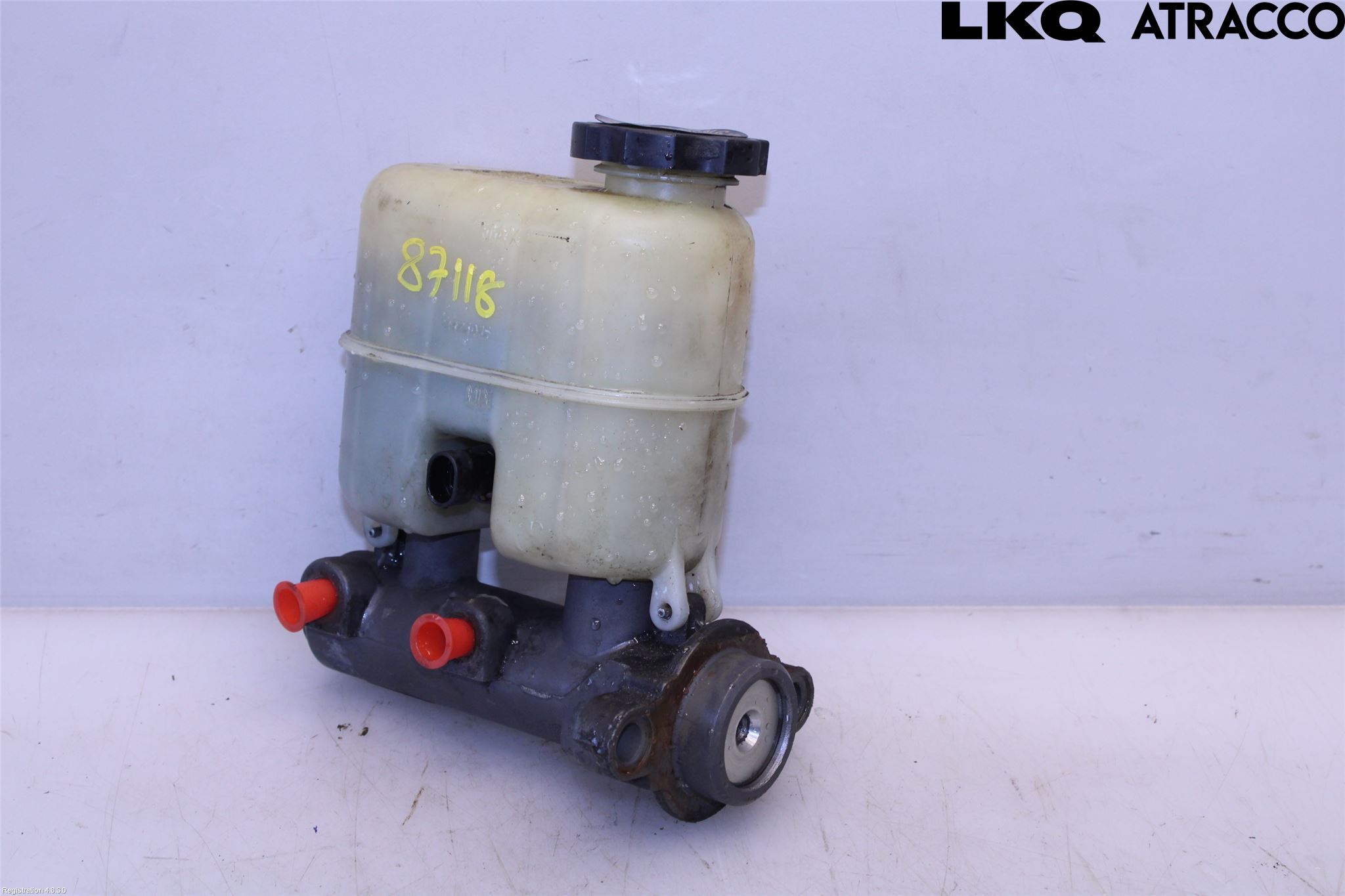 Chevrolet TAHOE Bromsvätskebehållare