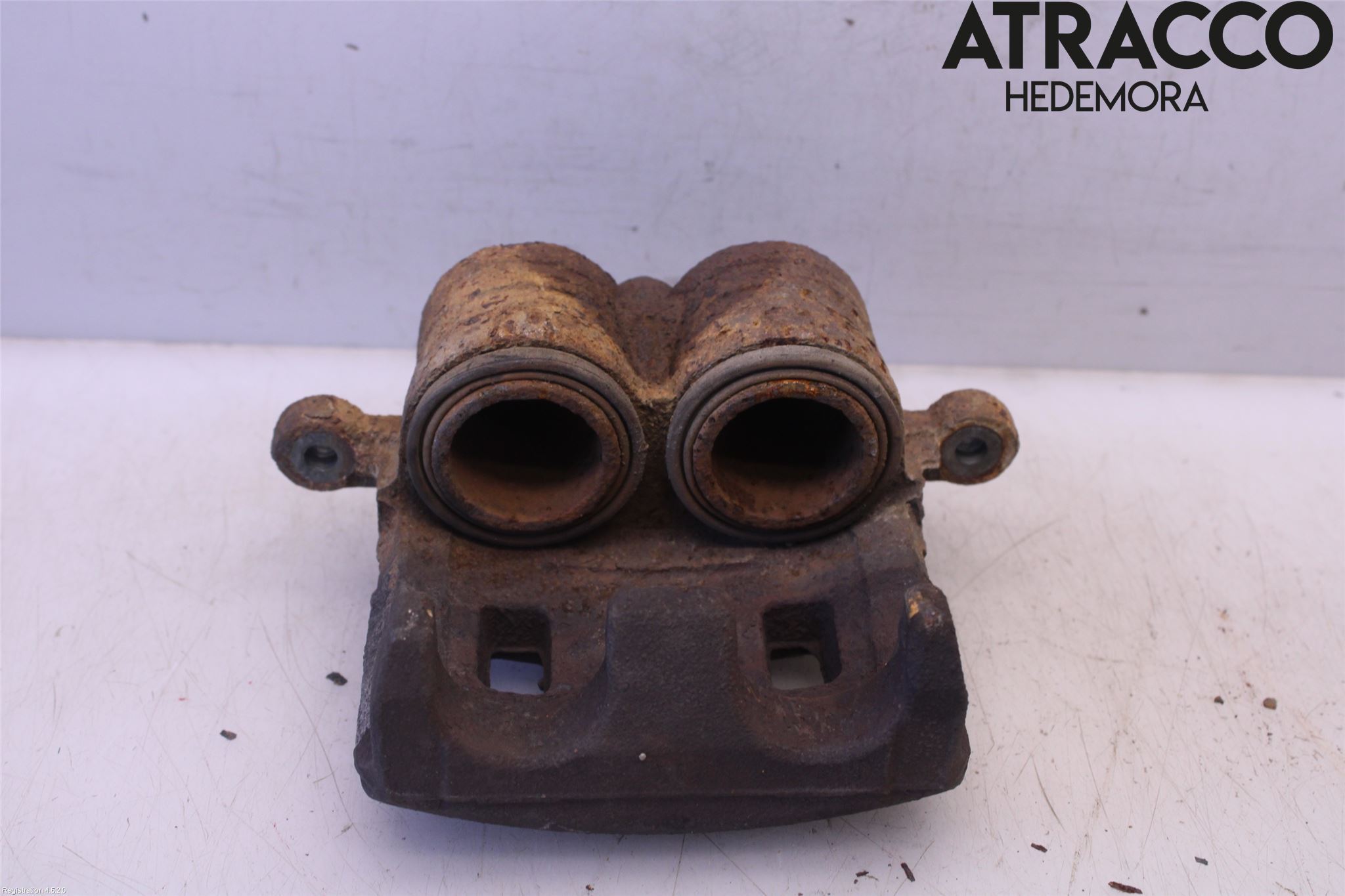 Subaru LEGACY    04-06 Bromsok Fram Höger