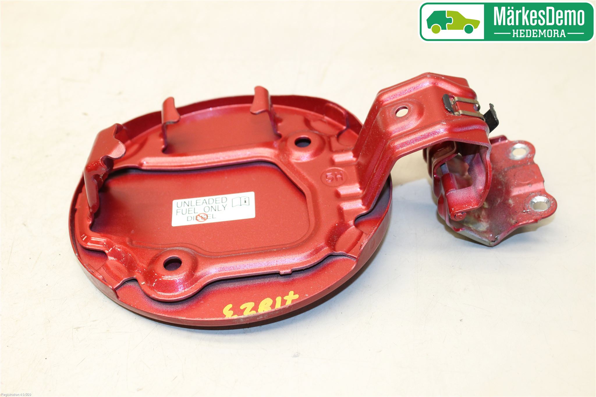 Toyota AURIS 13-19 Tanklucka