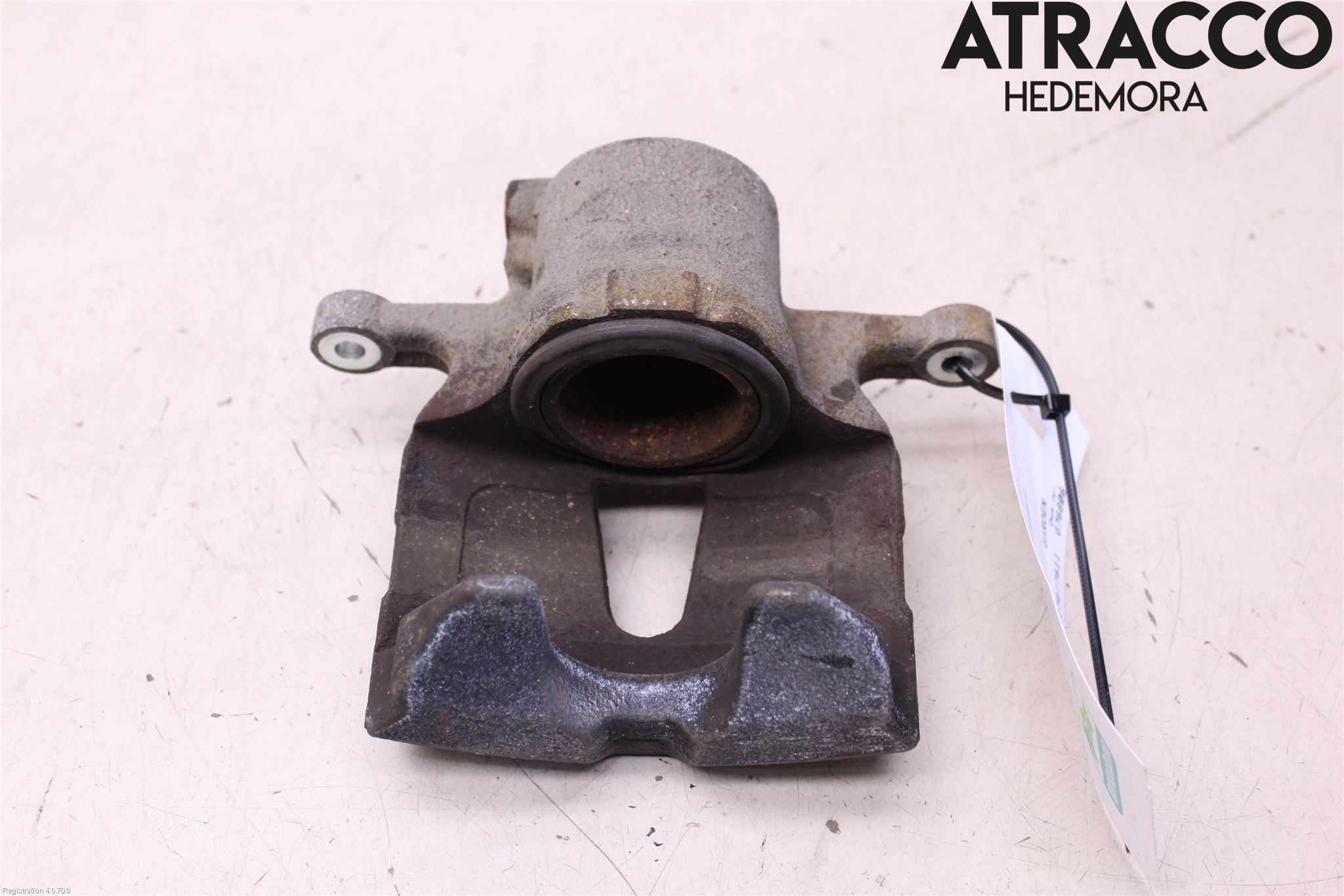 Fiat TIPO/CROSS 16- Bromsok Fram Vänster