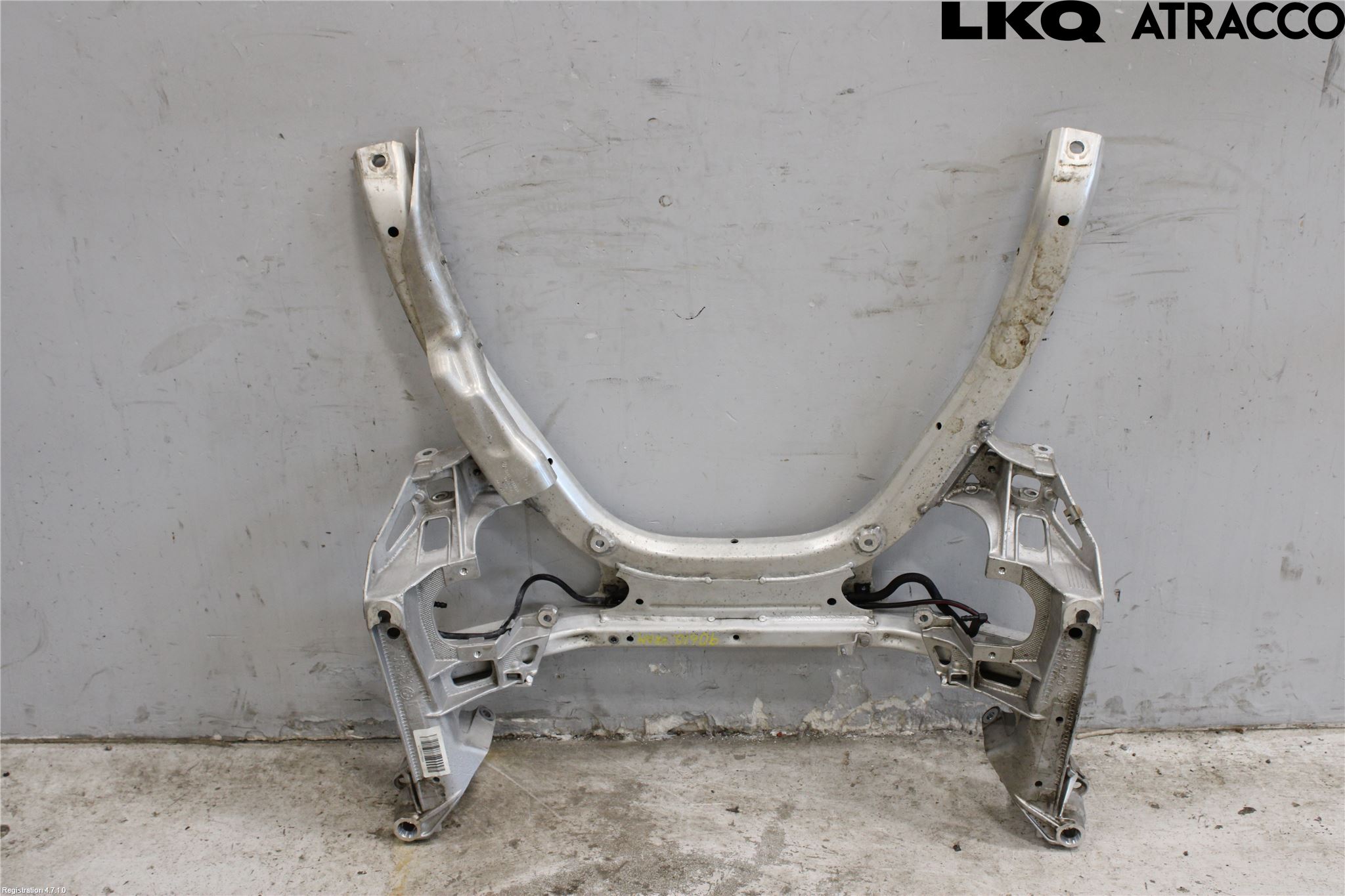 BMW 5 E60/61 Sed/Tou 02-10 Framvagnsbalk