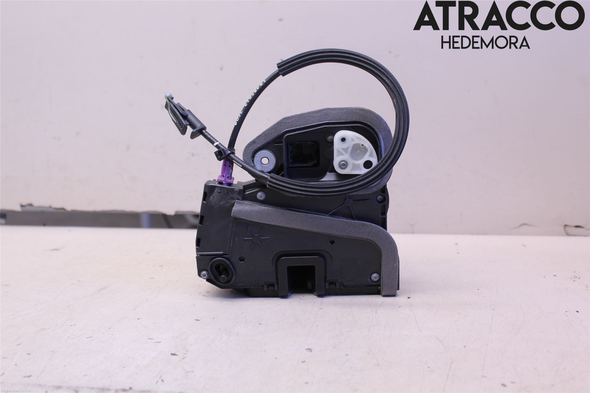 Opel INSIGNIA 17- Låskista-Dörrlås