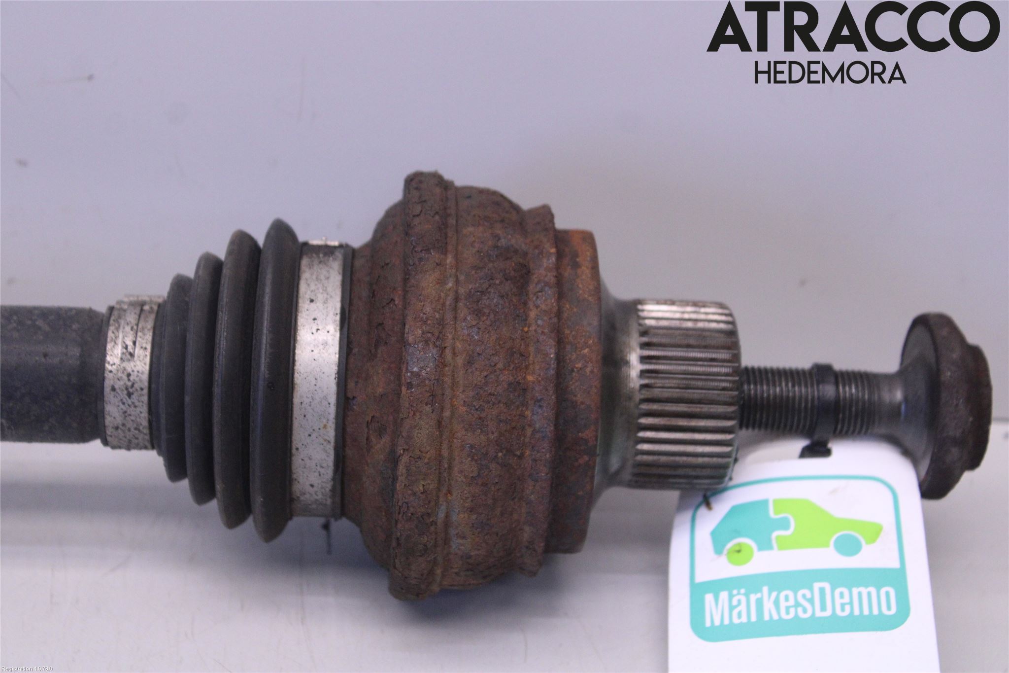 Audi Q5 09-16 Drivaxel Bak Vänster
