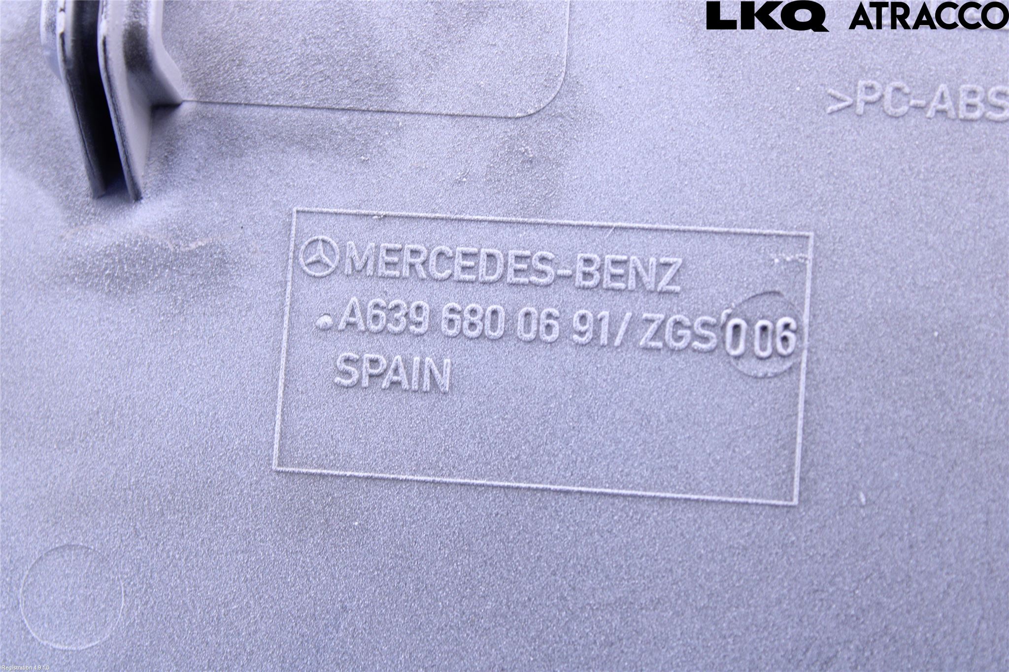 Mercedes-Benz MB VITO/VIANO (W639) 04-14 Instrumentbräda Förvaringsfack