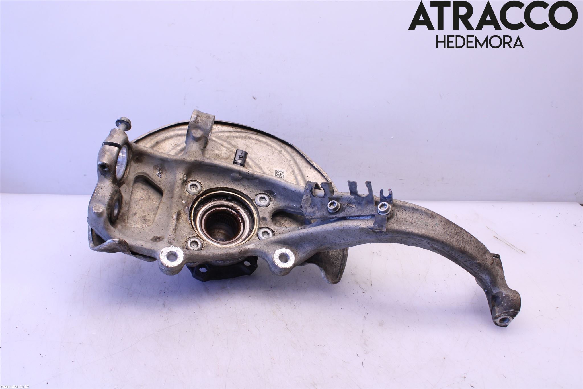 Audi A4/S4 B9 16-19 Styrspindel Lagerhus Hö