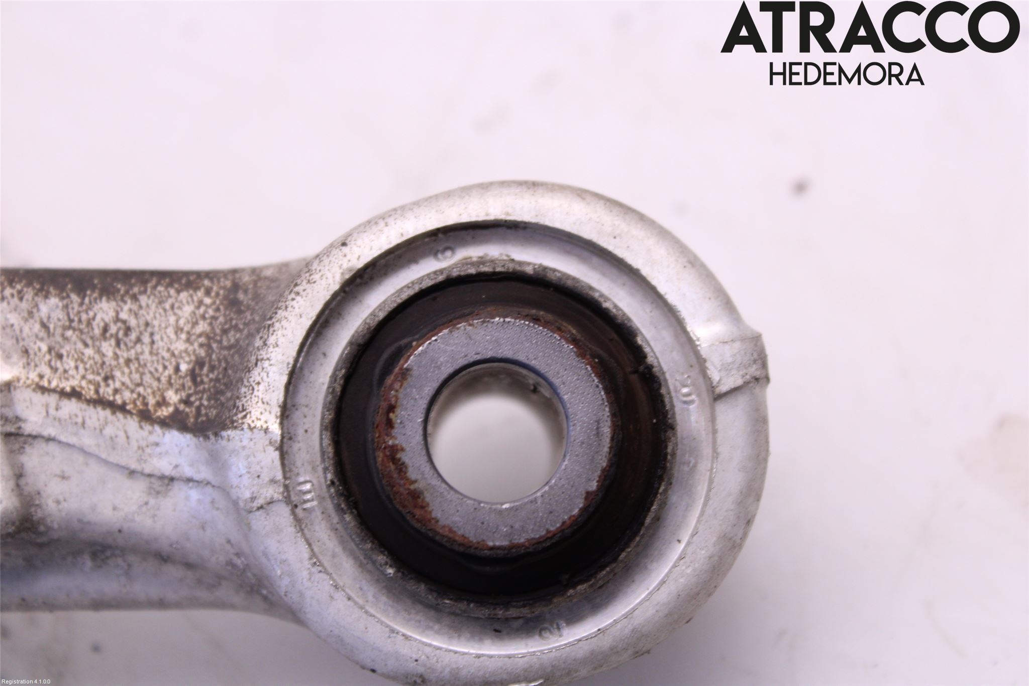 Nissan X-TRAIL 14-21 Bärarm Bak Övre Höger