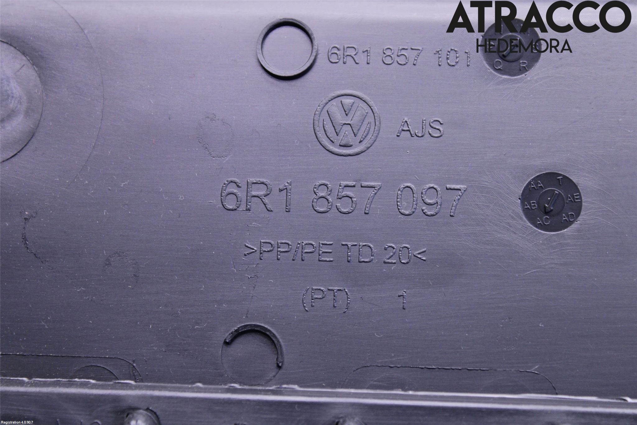 Volkswagen VW POLO 10-17 Handskfack