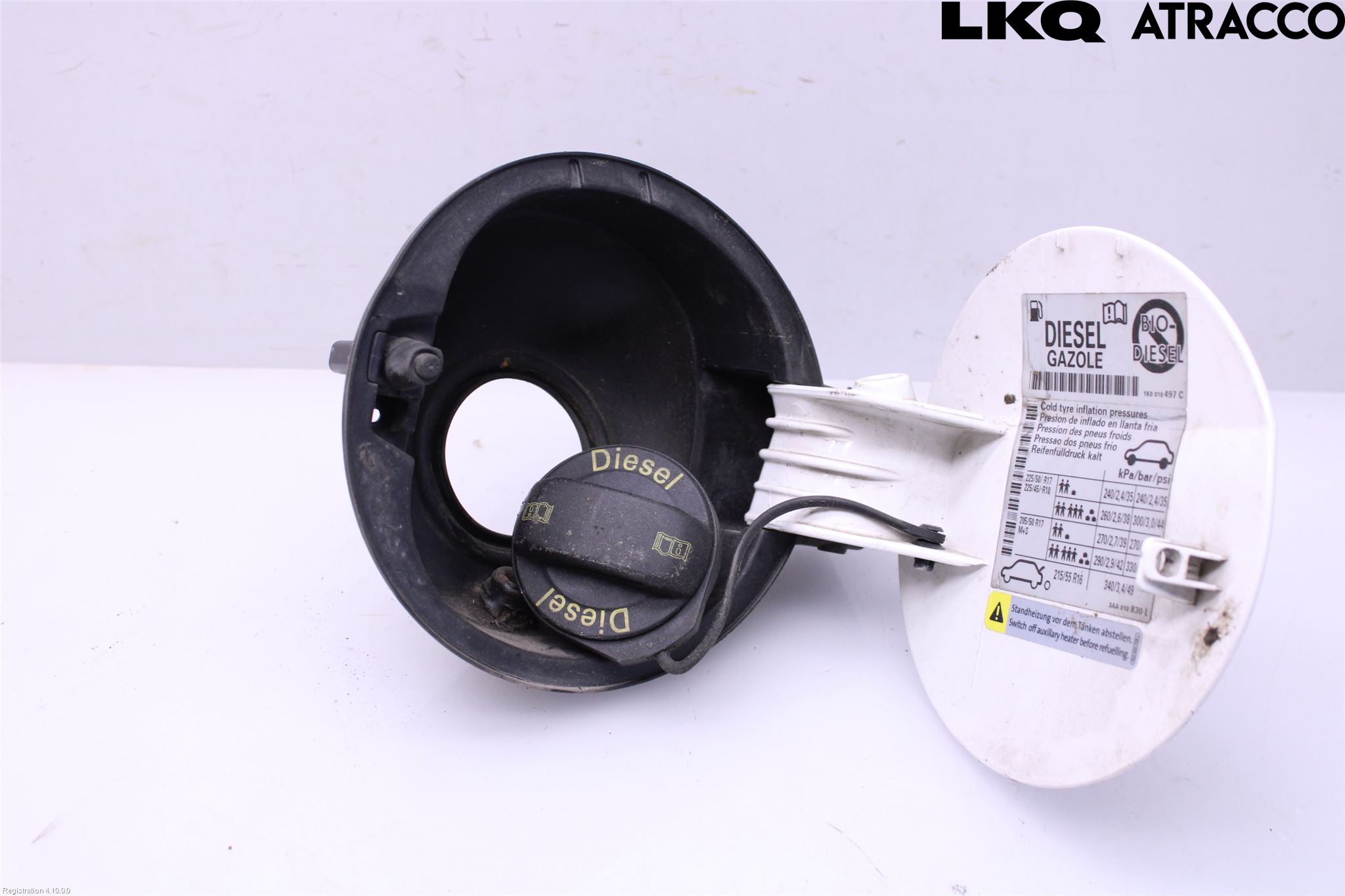 Volkswagen VW PASSAT 11-14 Tanklucka