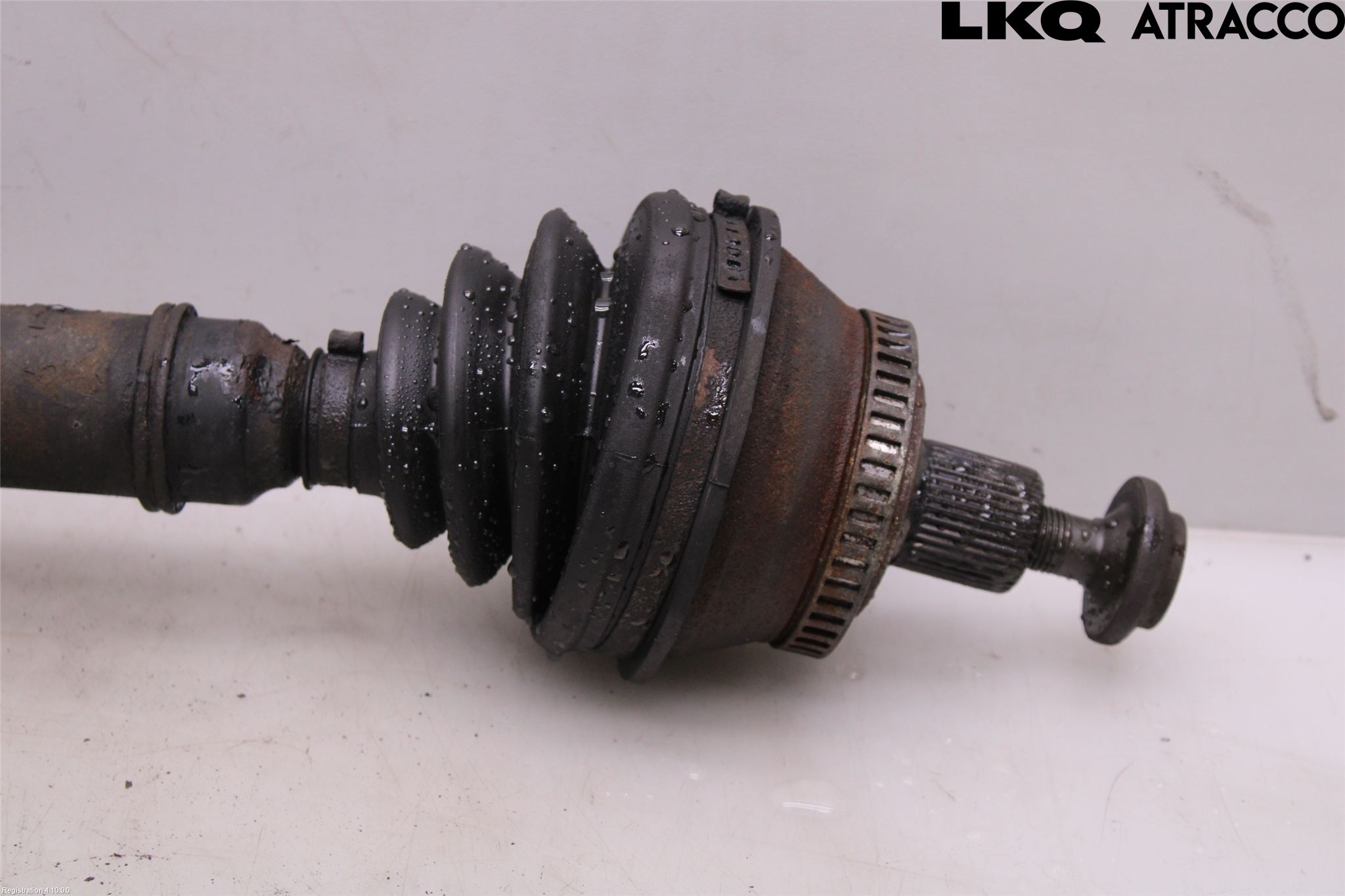 Audi A4/S4 94-99 Drivaxel Fram Vänster