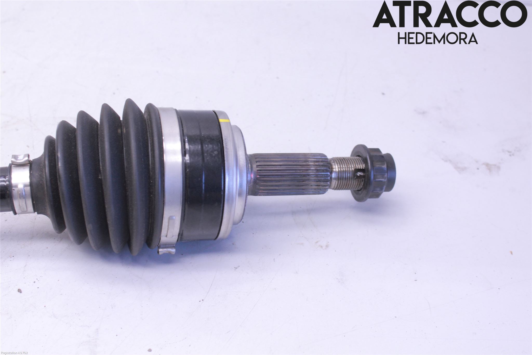 Toyota C-HR 16-23 Drivaxel Fram Vänster