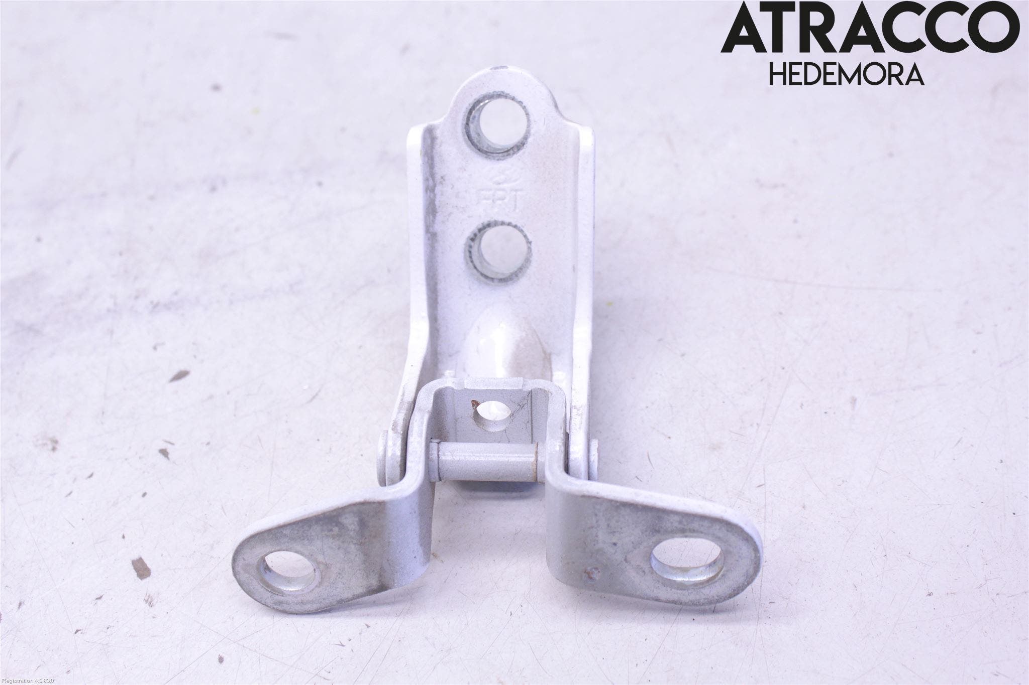 Hyundai i40 16-18 Dörrgångjärn