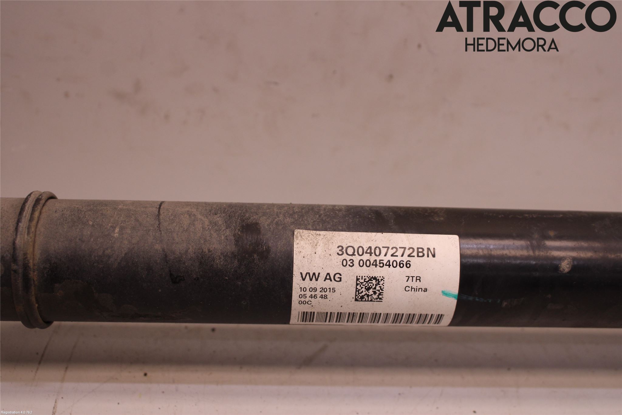 Volkswagen VW TOURAN 16- Drivaxel Fram Höger