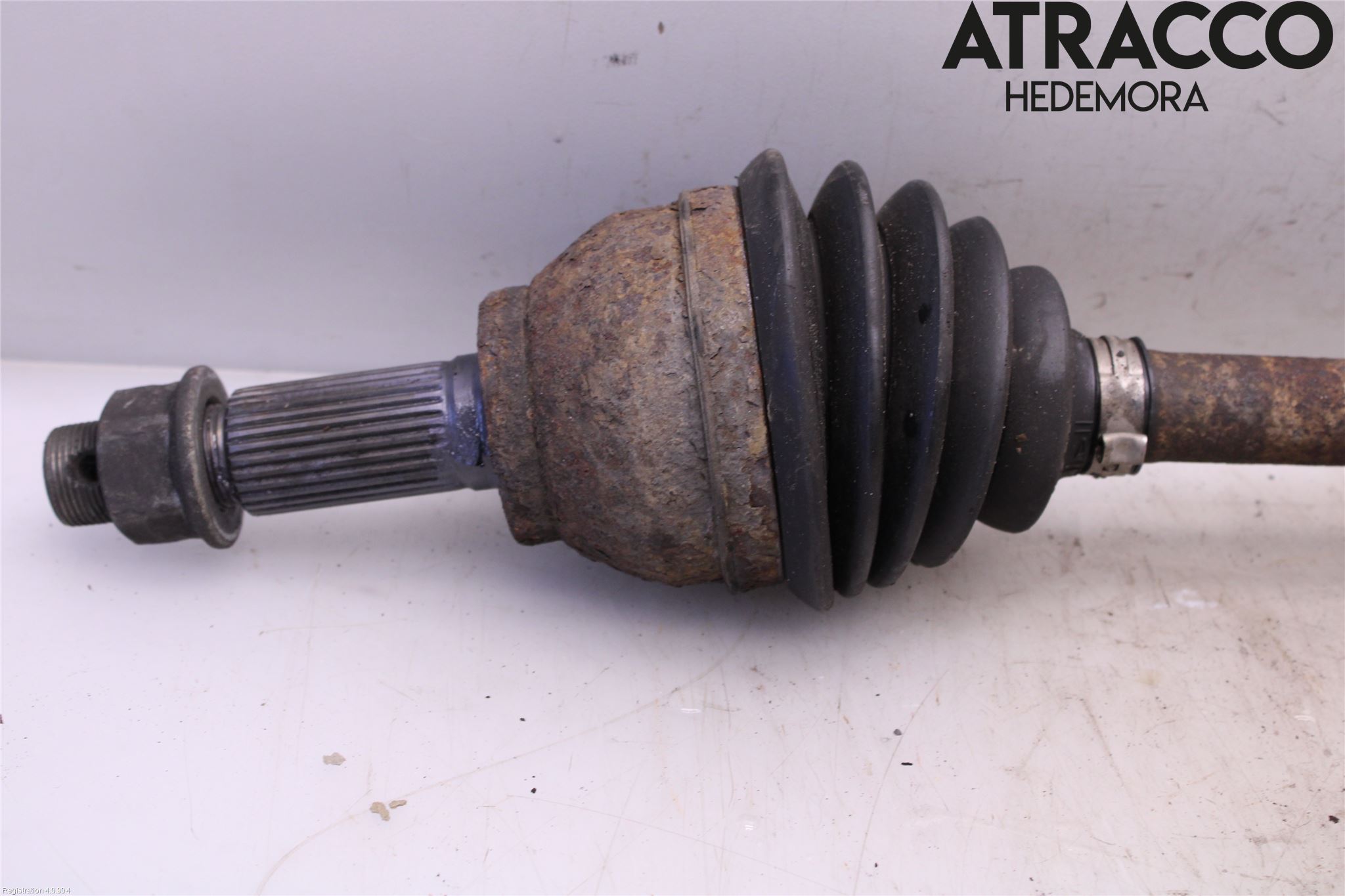 Nissan NV200/NV200 COMBI Drivaxel Fram Höger
