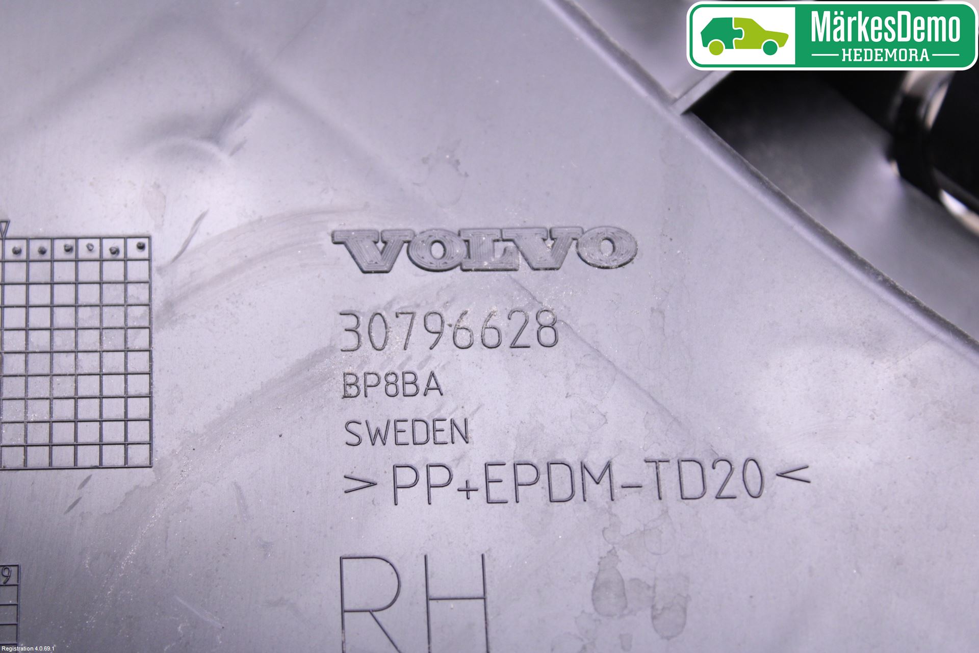 Volvo S60 11-13 Stötfångarfäste Bak Hö