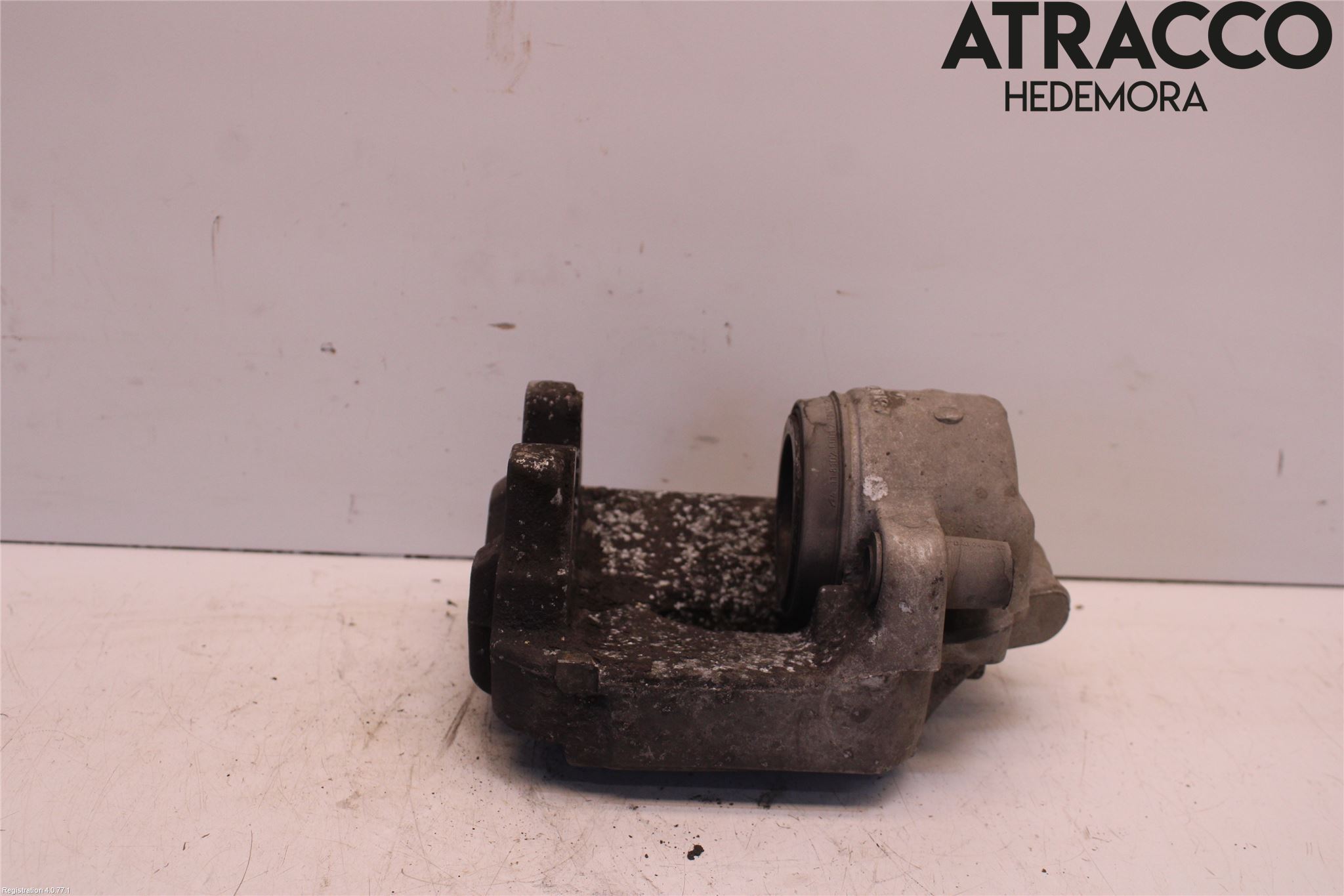 BMW 5 F10/F11/F18 09-17 Bromsok Fram Höger
