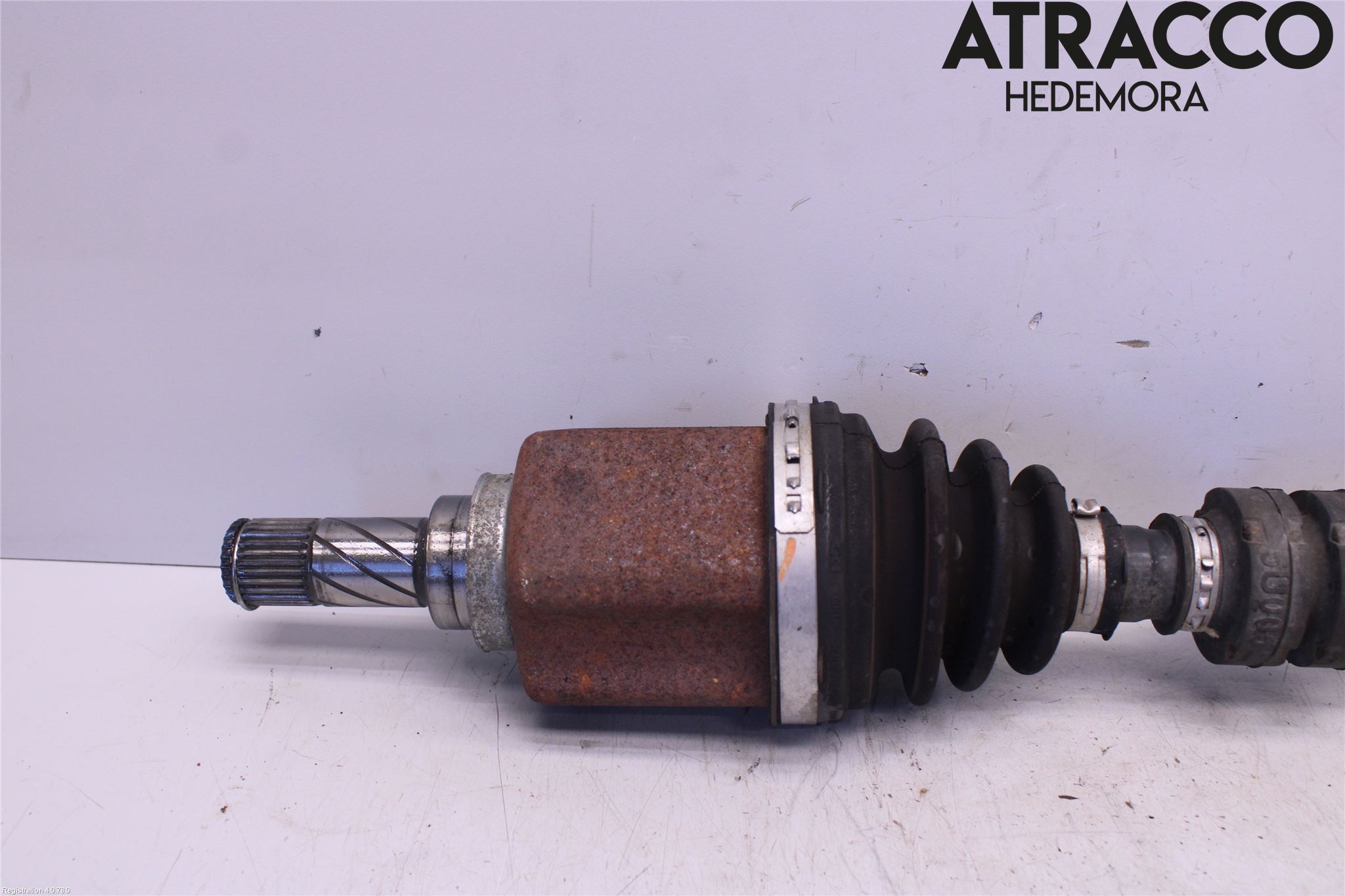Nissan QASHQAI 14-17 Drivaxel Fram Vänster