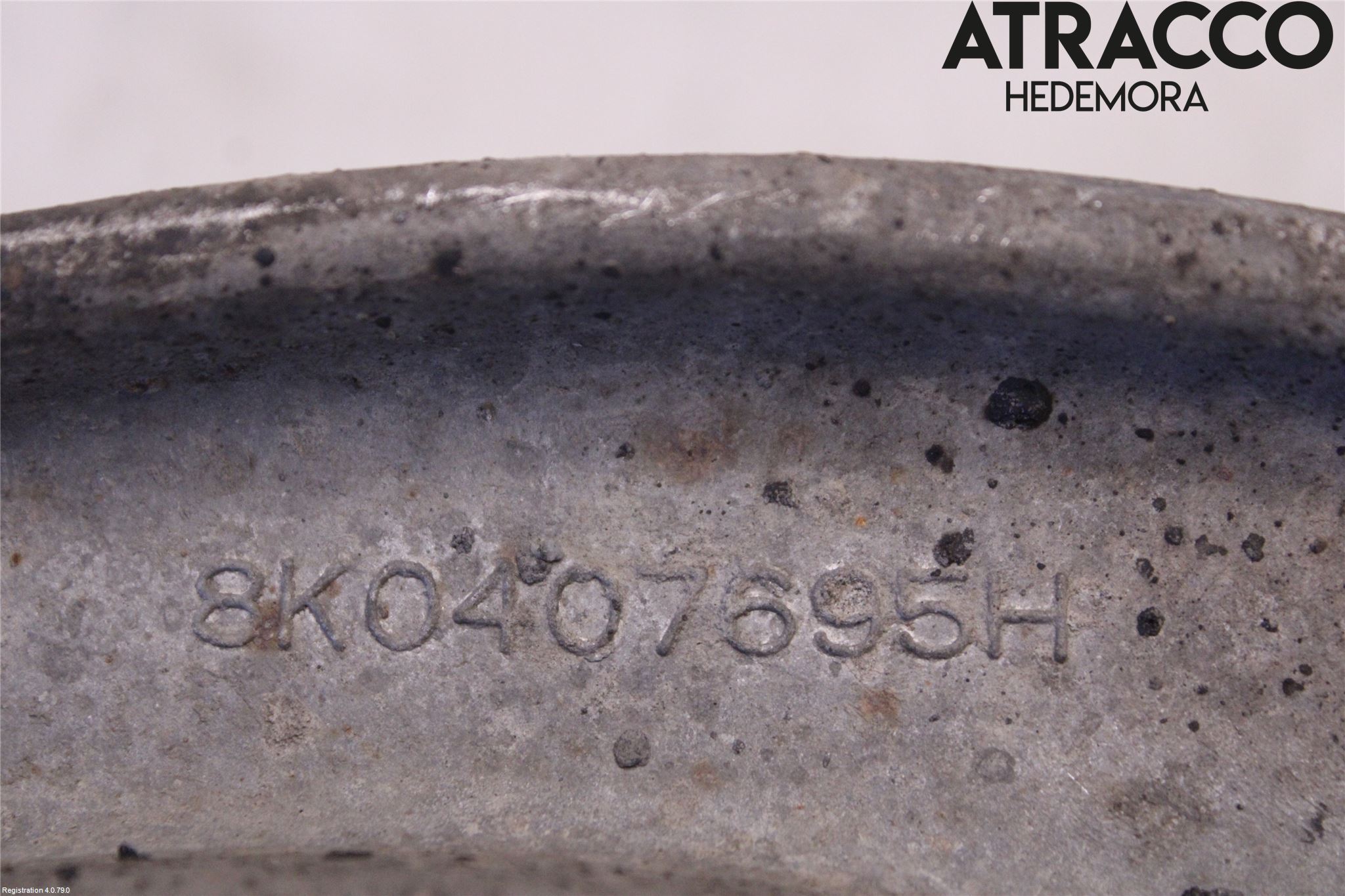 Audi A4 12-15 Bärarm Fram Undre Vä