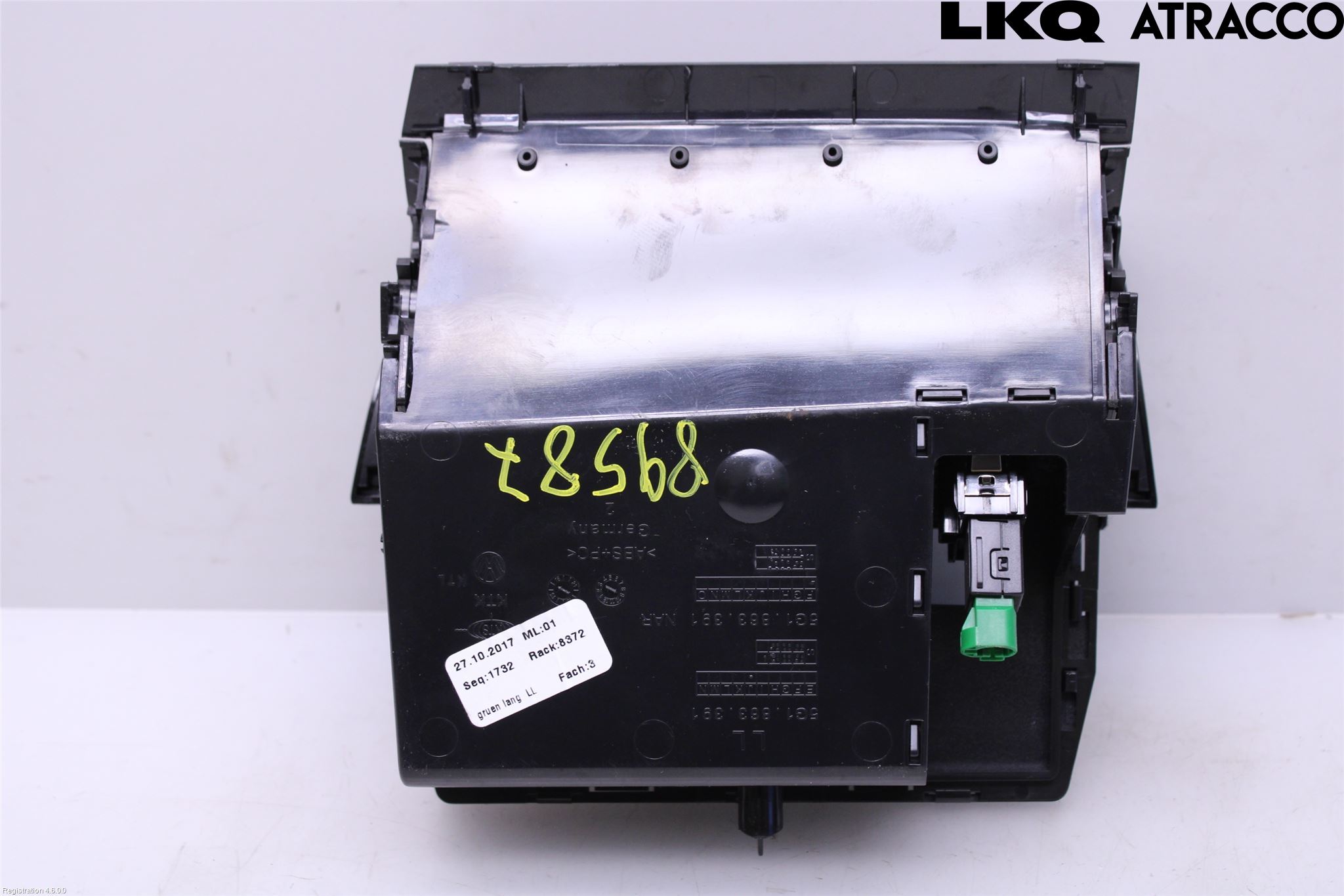 Volkswagen VW GOLF / E-GOLF VII 13-20 Instrumentbräda Förvaringsfack