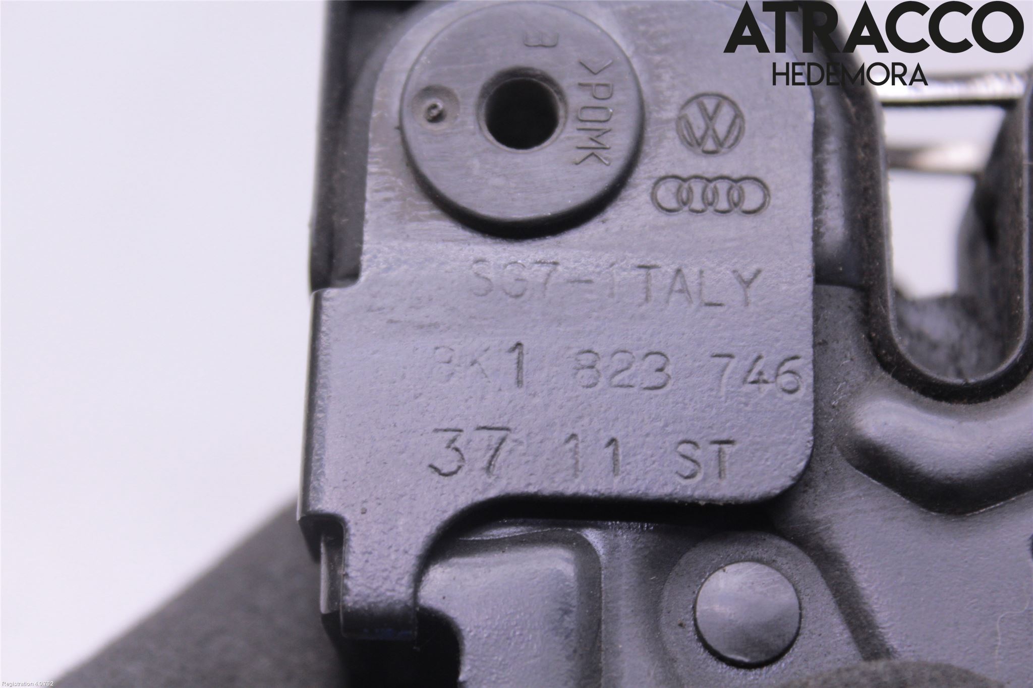 Audi A4 12-15 Huvlås