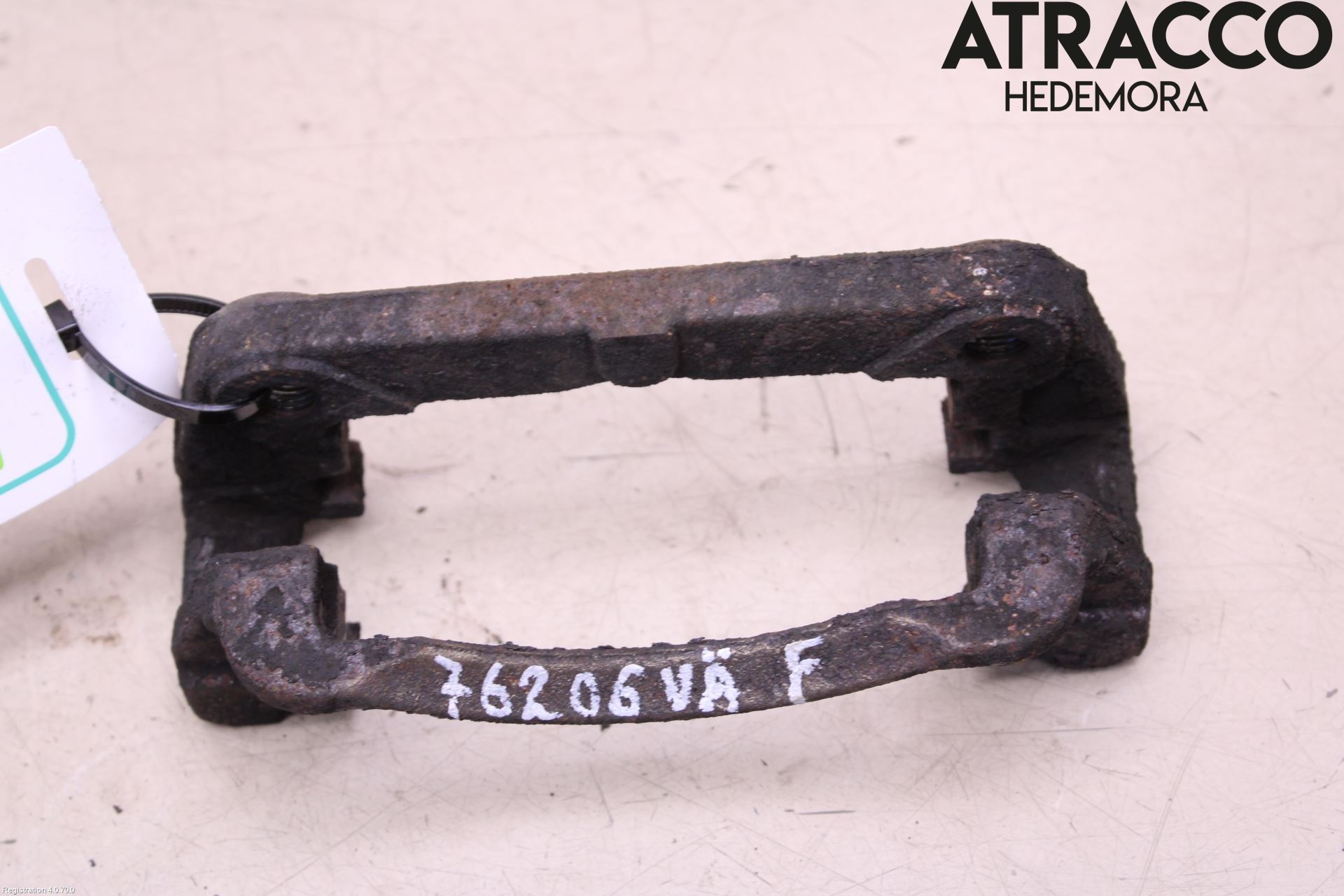 Kia PICANTO    04-11 Bromsokshållare