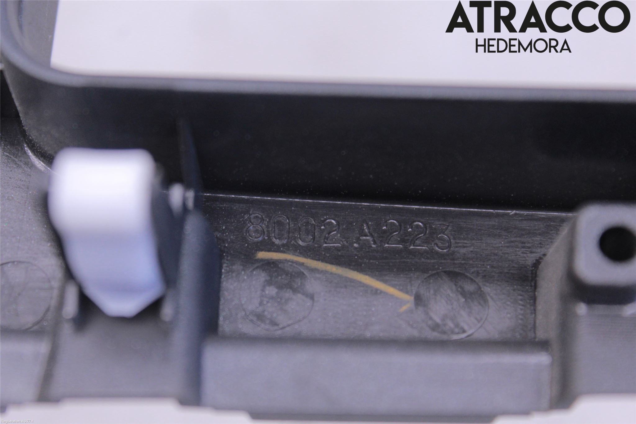 Mitsubishi PAJERO 06-15 Instrument-Radio Sarg