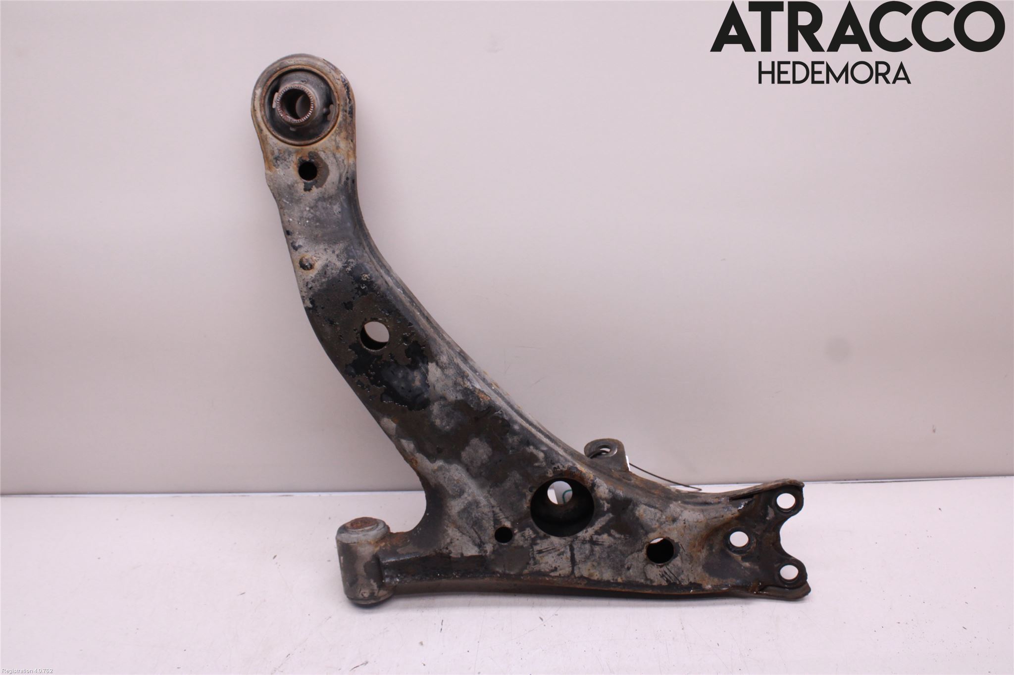 Toyota COROLLA 98-01 Bärarm Fram Undre Hö